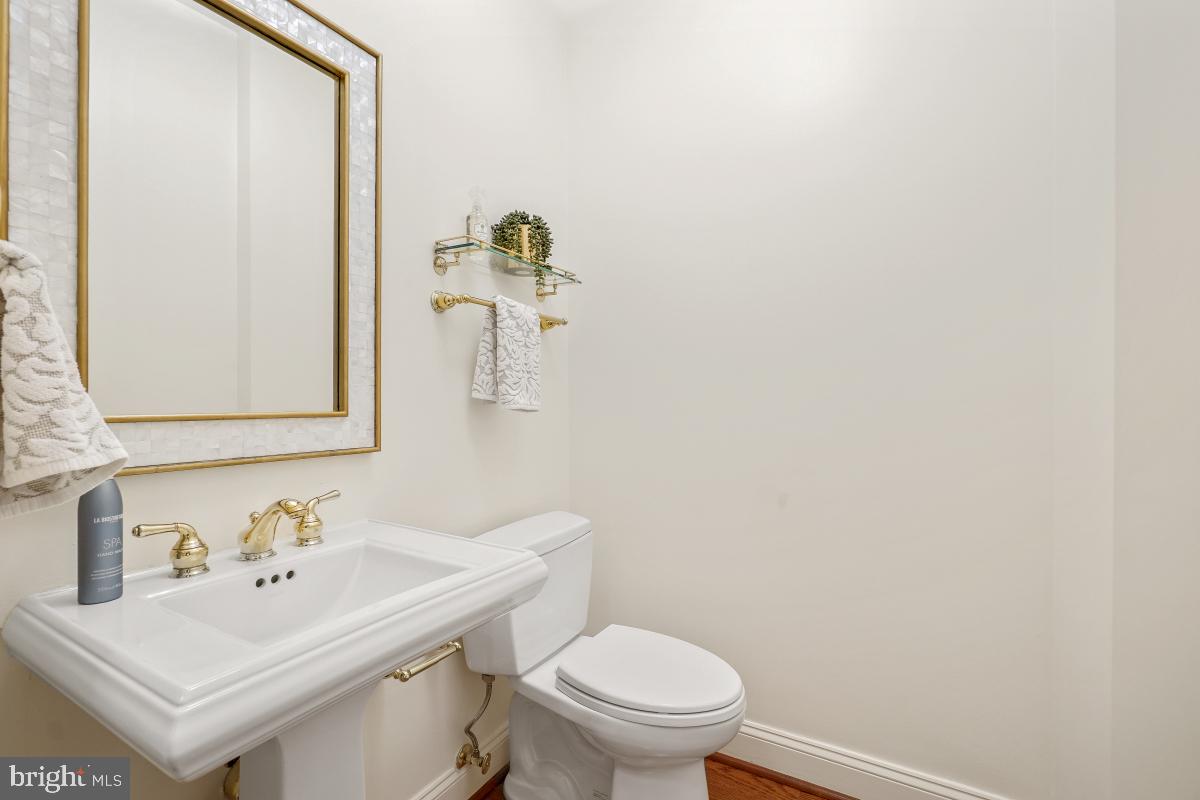 STRATHMORE PARK - Residential