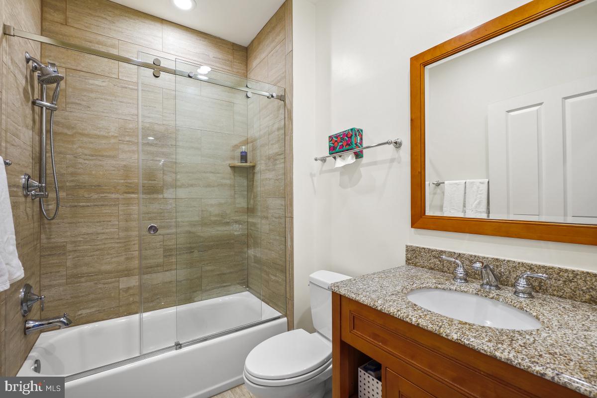 STRATHMORE PARK - Residential