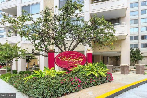 Photo of 5500 FRIENDSHIP BLVD #2014N, CHEVY CHASE, MD 20815 (MLS # MDMC2087128)