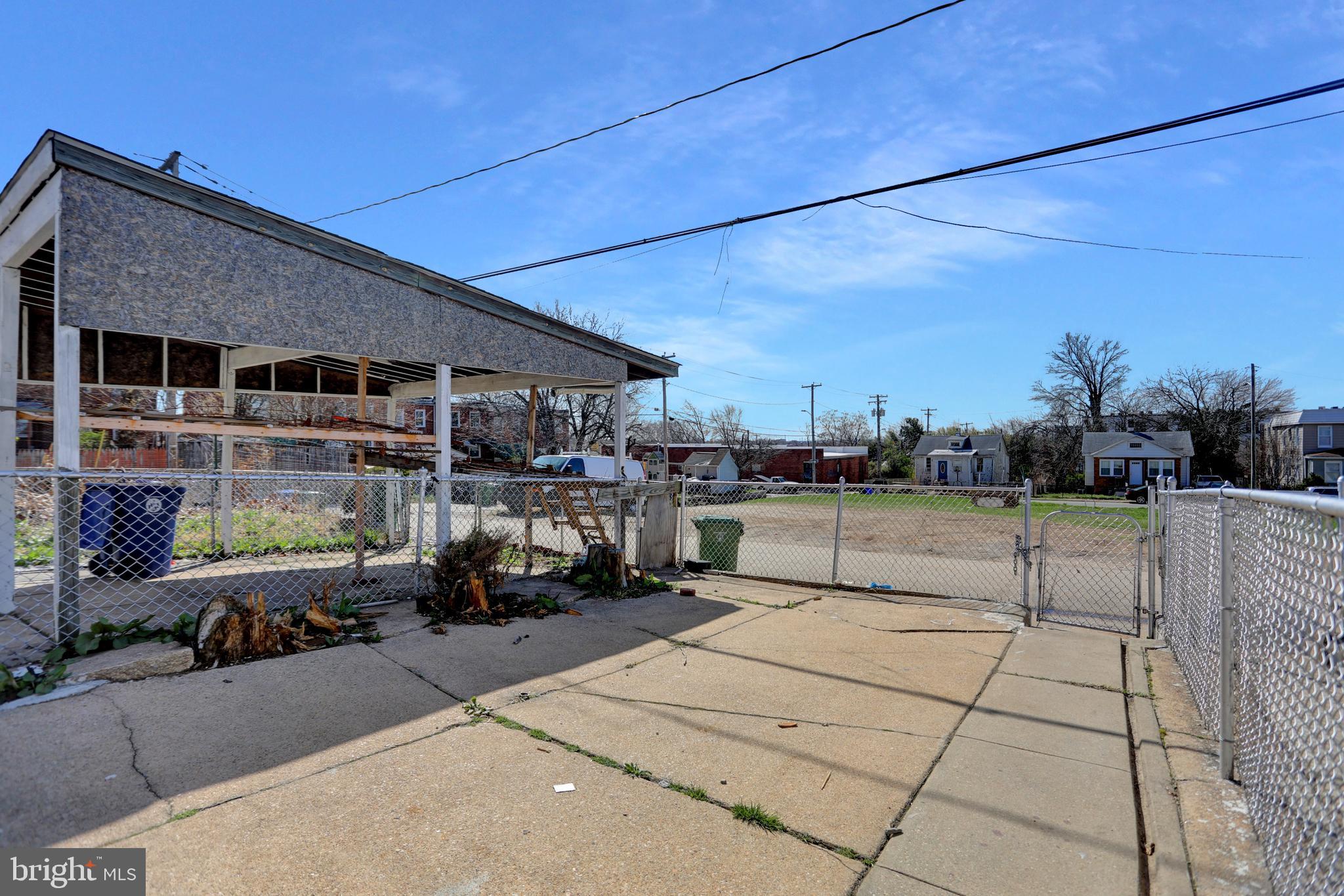 O'DONNELL HEIGHTS - Residential Lease