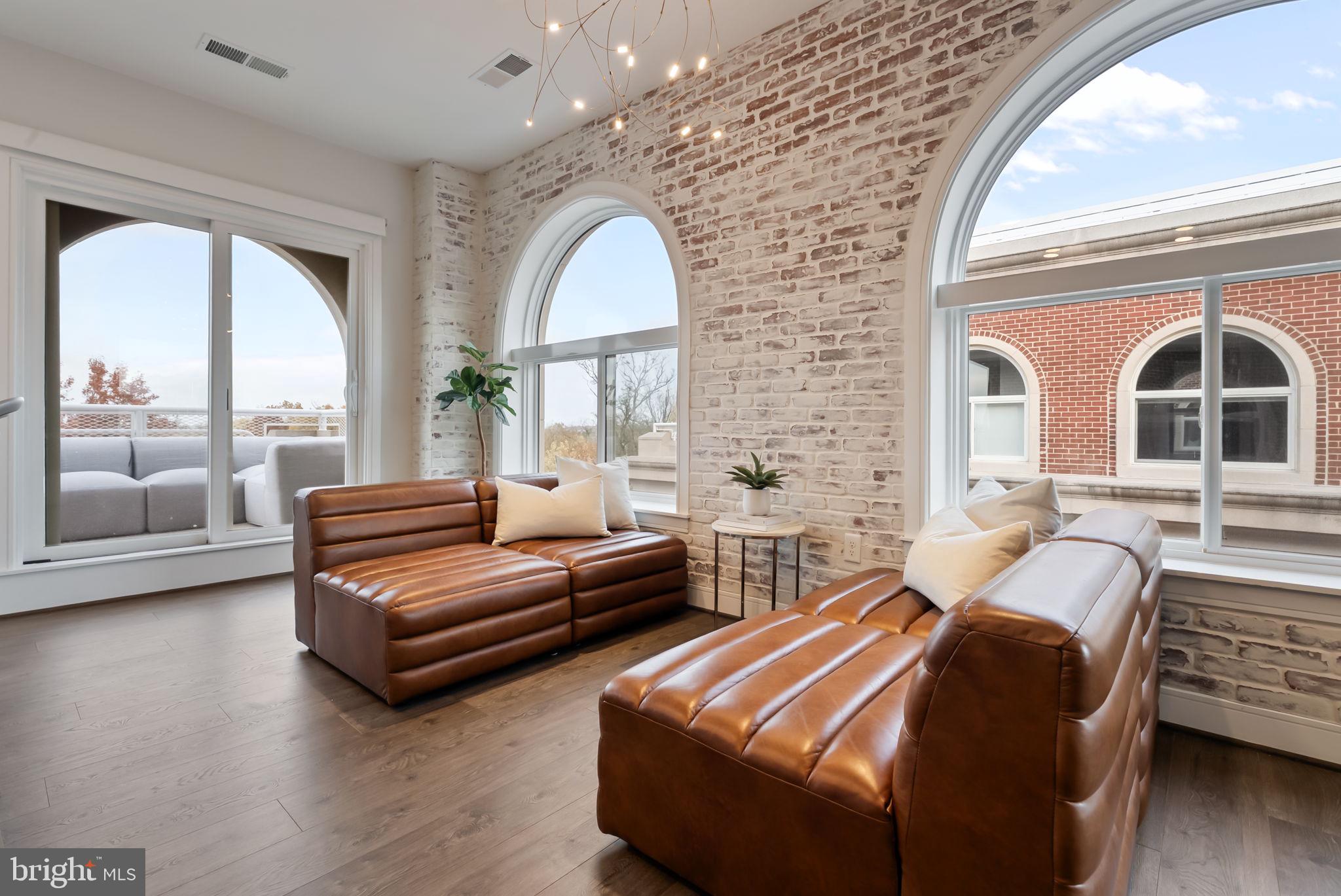 OLD TOWN NORTH - Residential