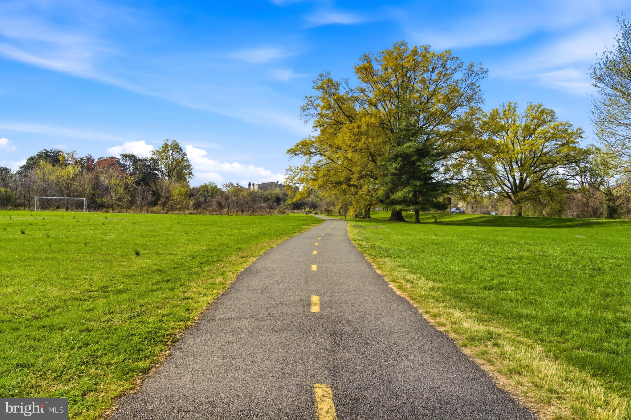 OLD TOWN NORTH - Residential
