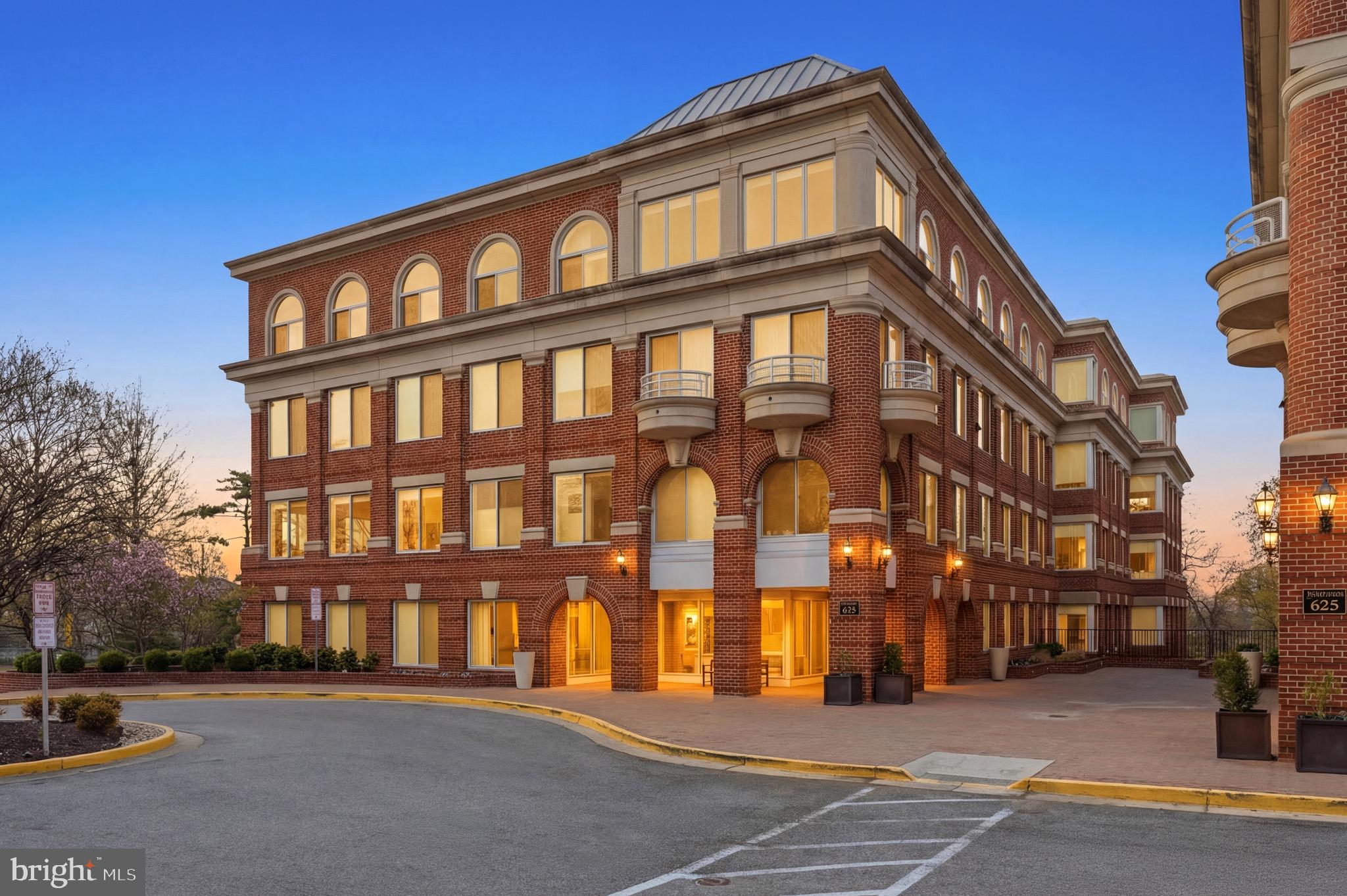 OLD TOWN NORTH - Residential