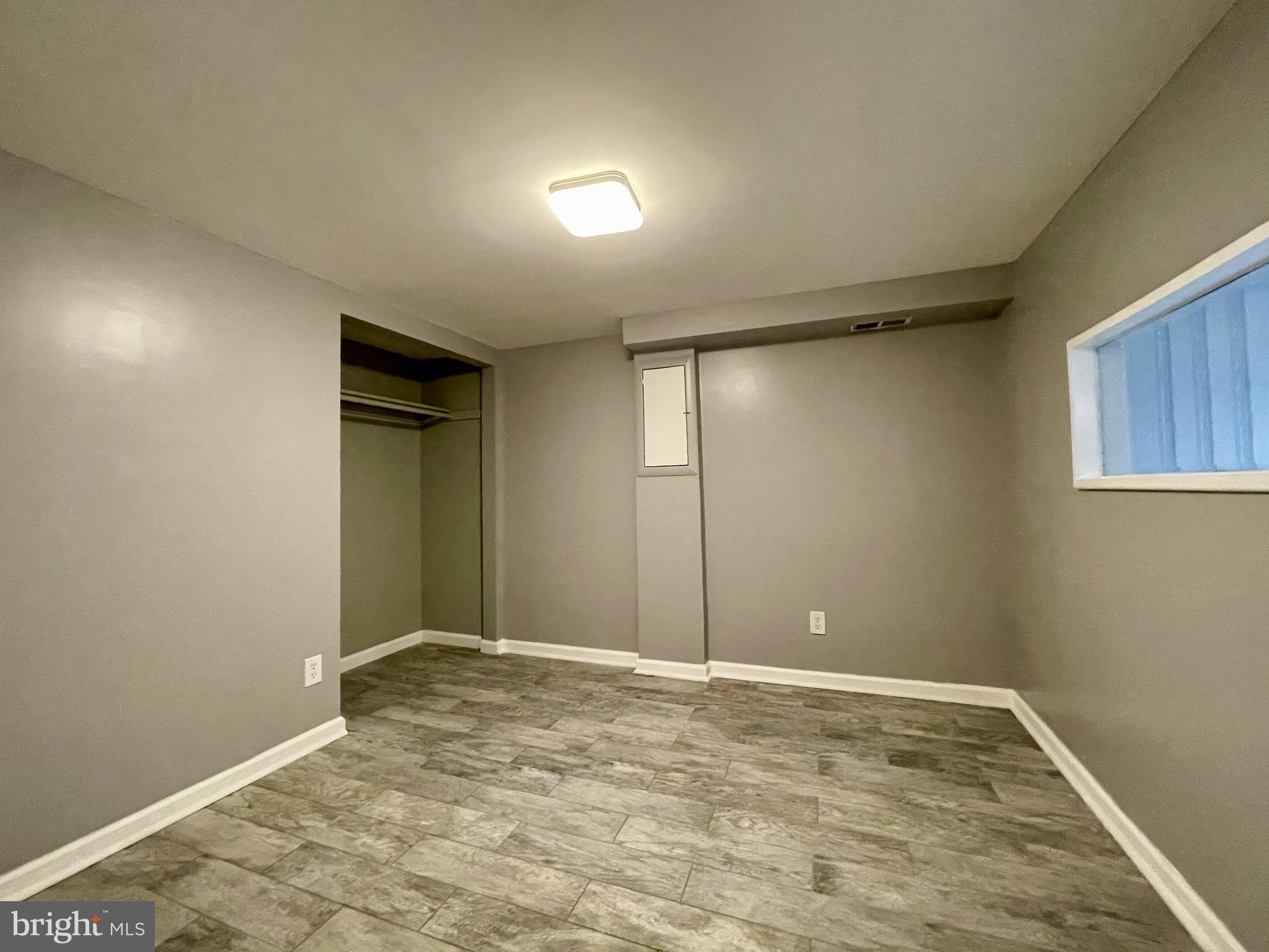 PARKLAWN - Residential Lease