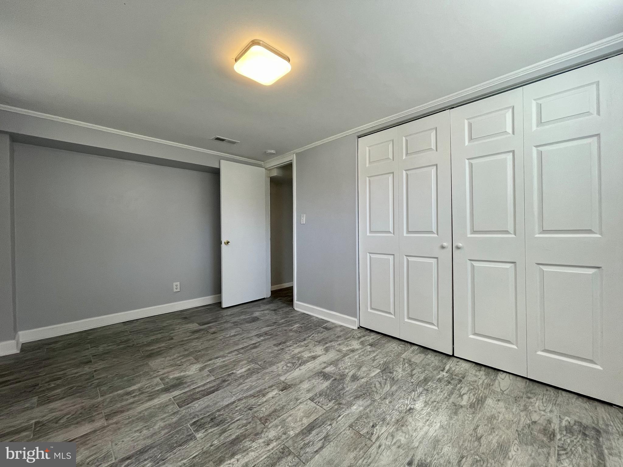 PARKLAWN - Residential Lease