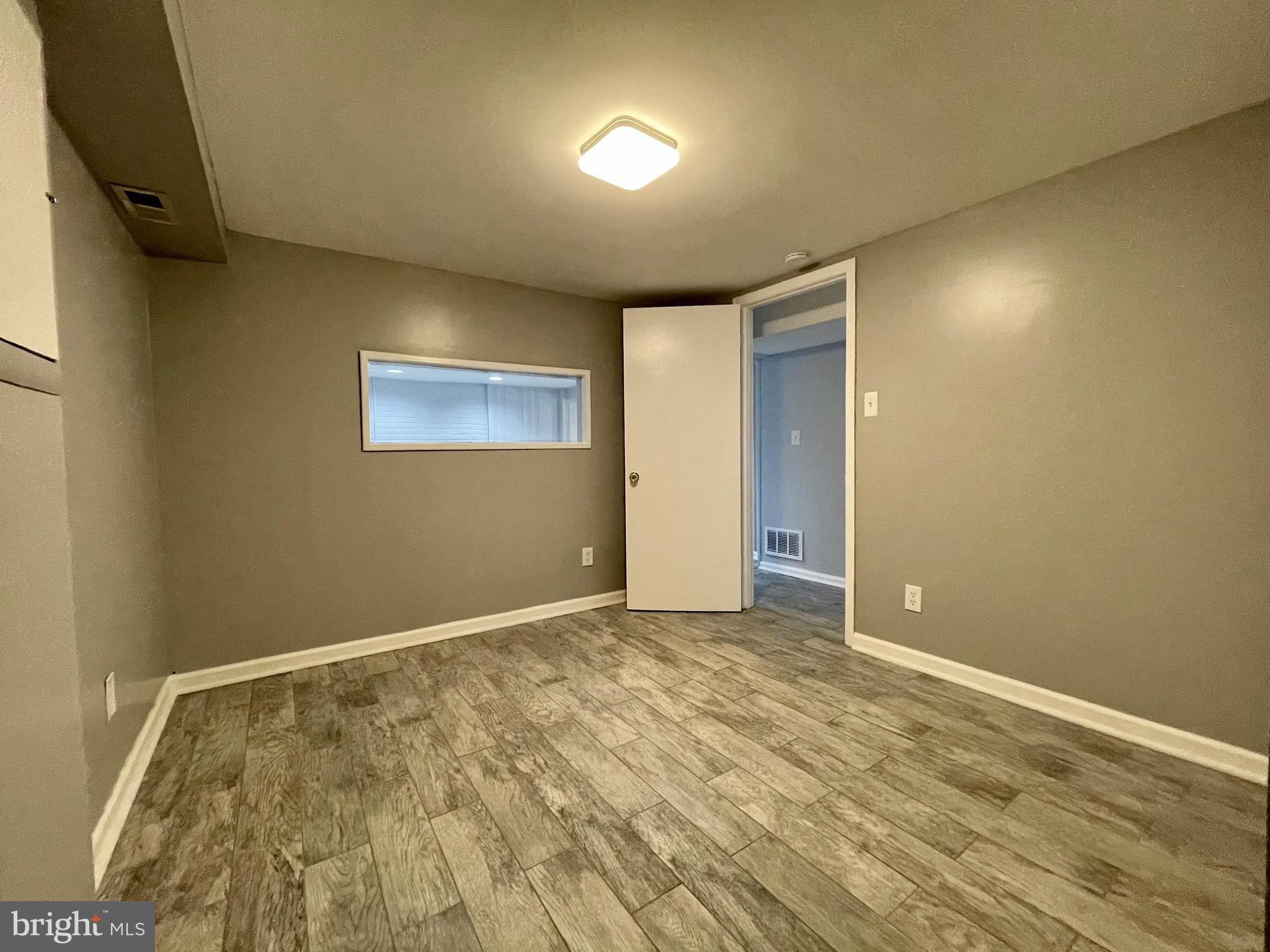 PARKLAWN - Residential Lease