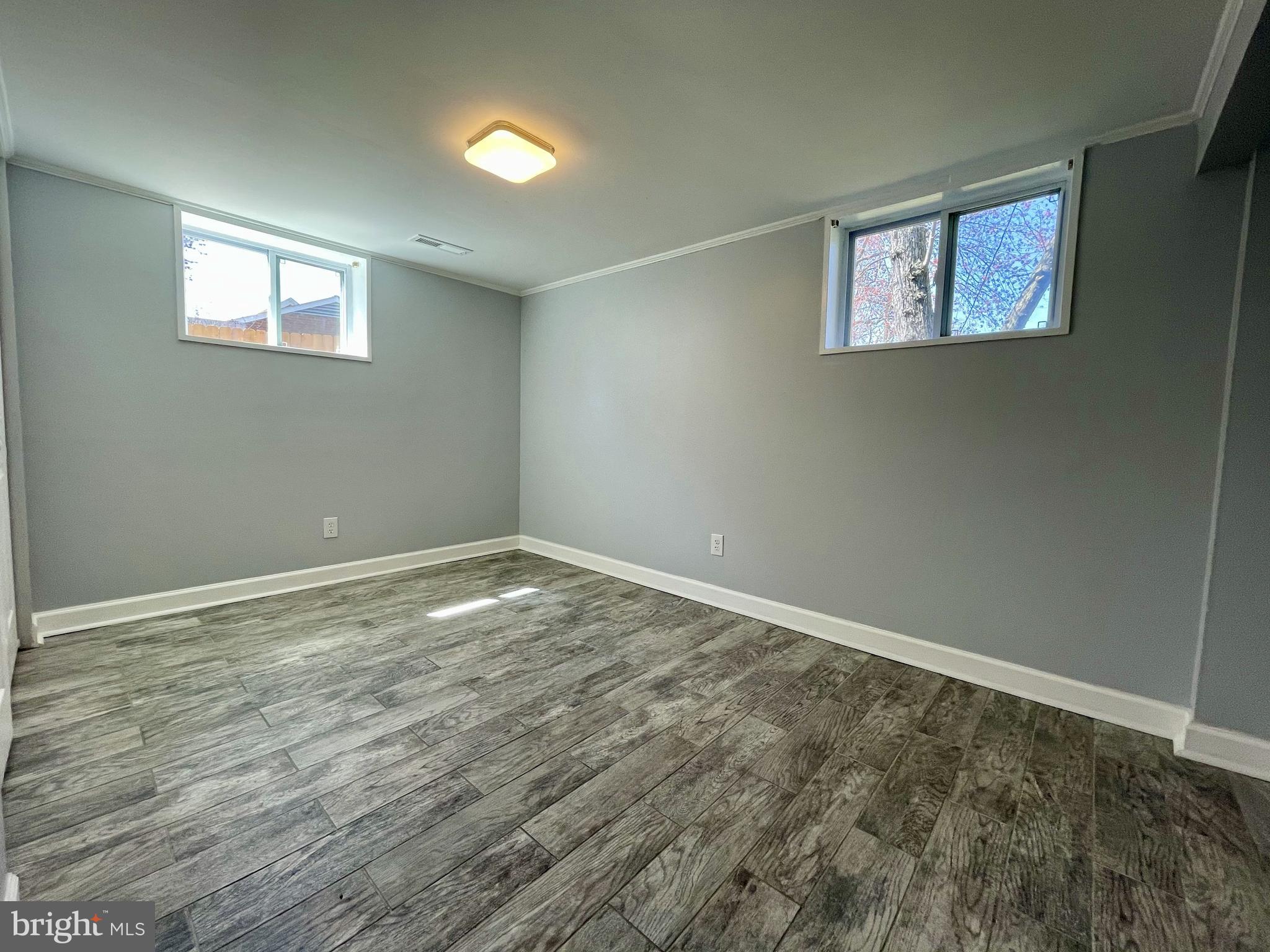 PARKLAWN - Residential Lease