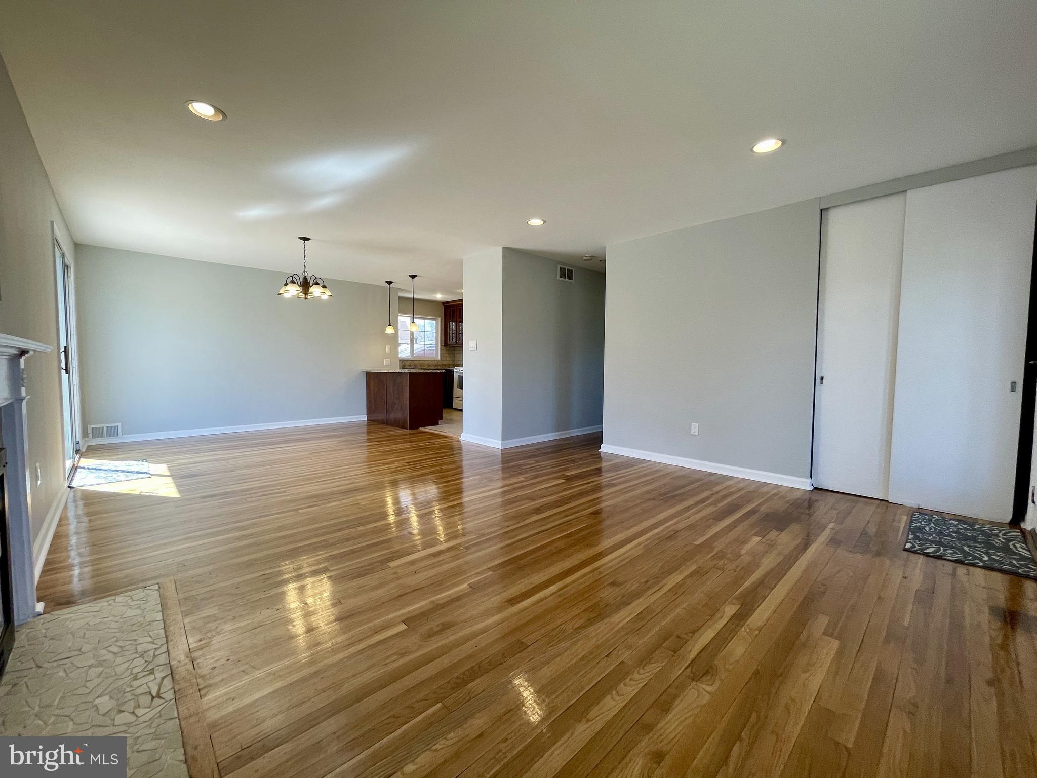 PARKLAWN - Residential Lease