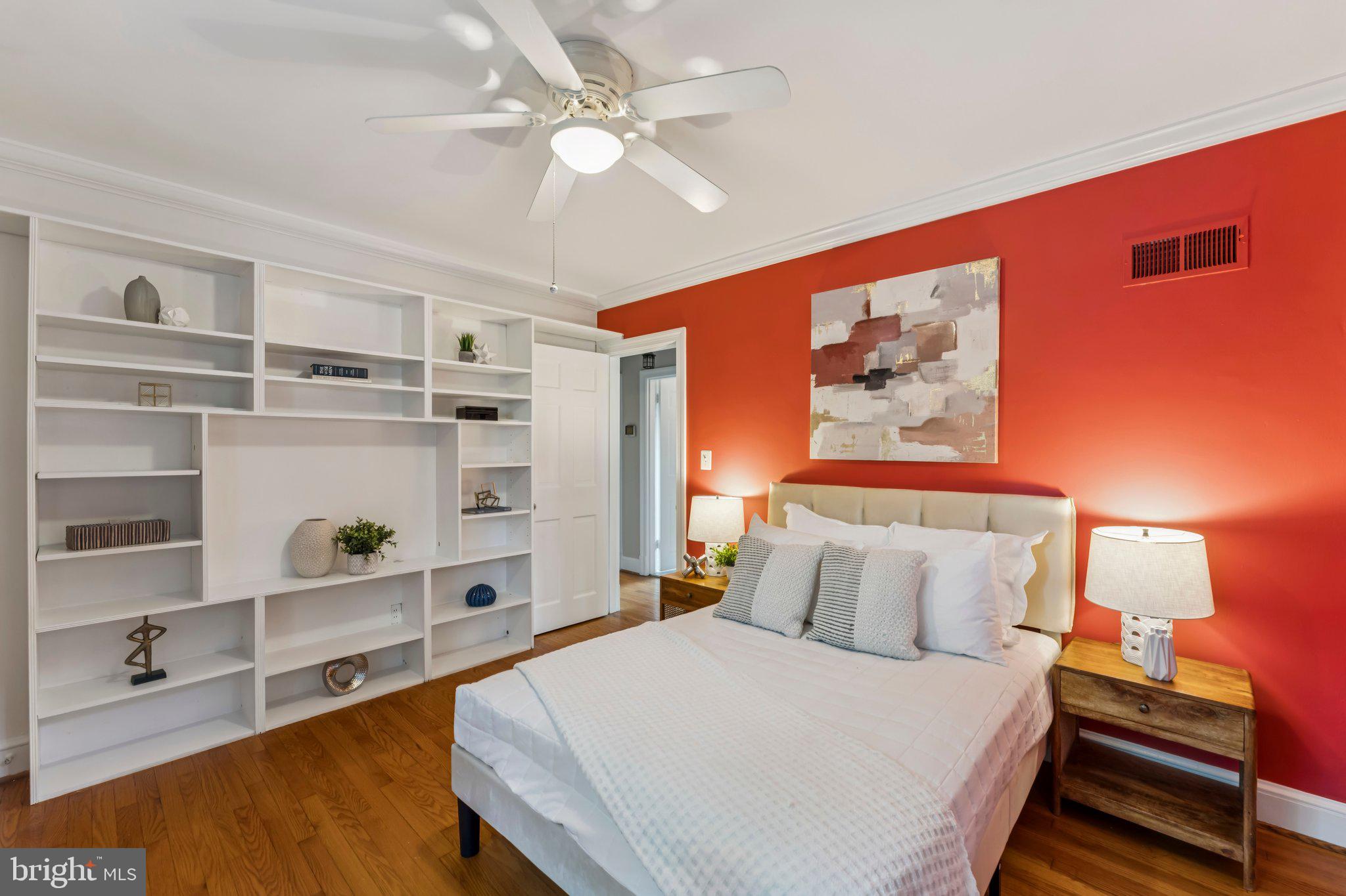 WAVERLY HILLS - Residential