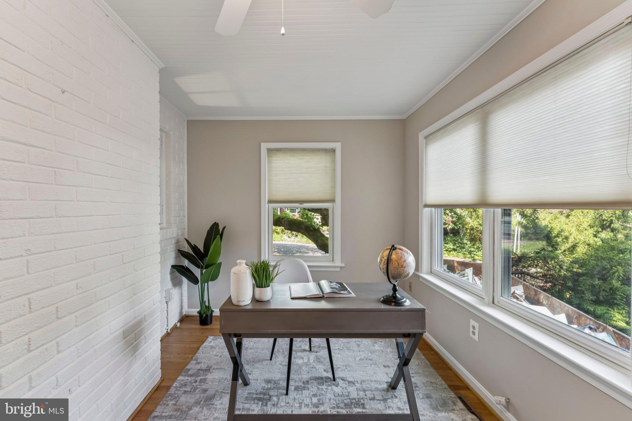 WAVERLY HILLS - Residential