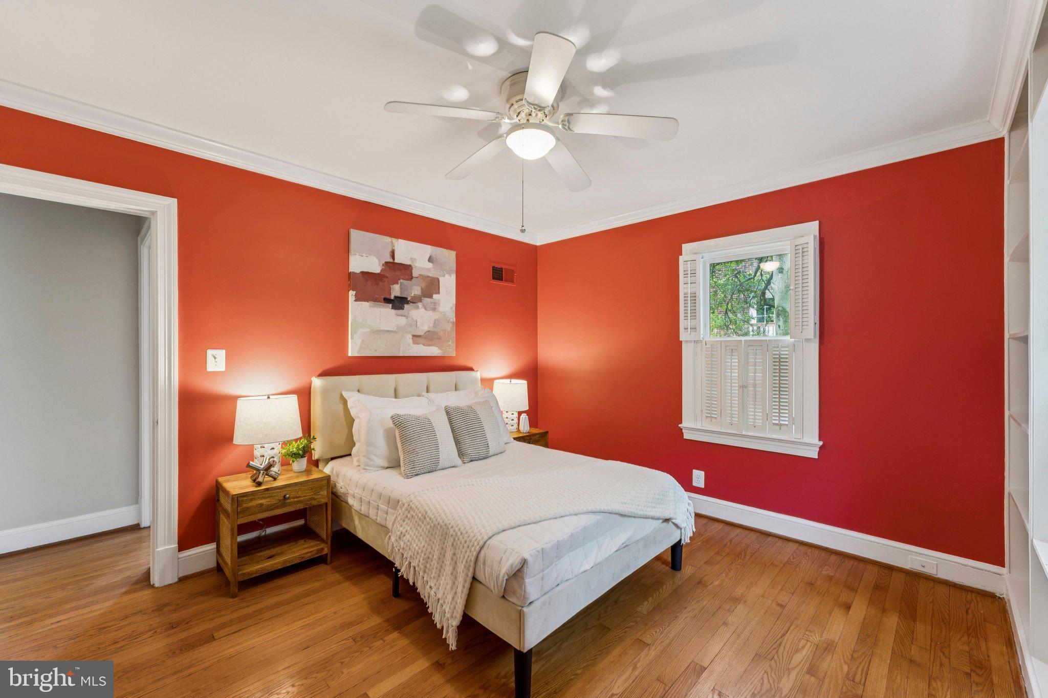 WAVERLY HILLS - Residential