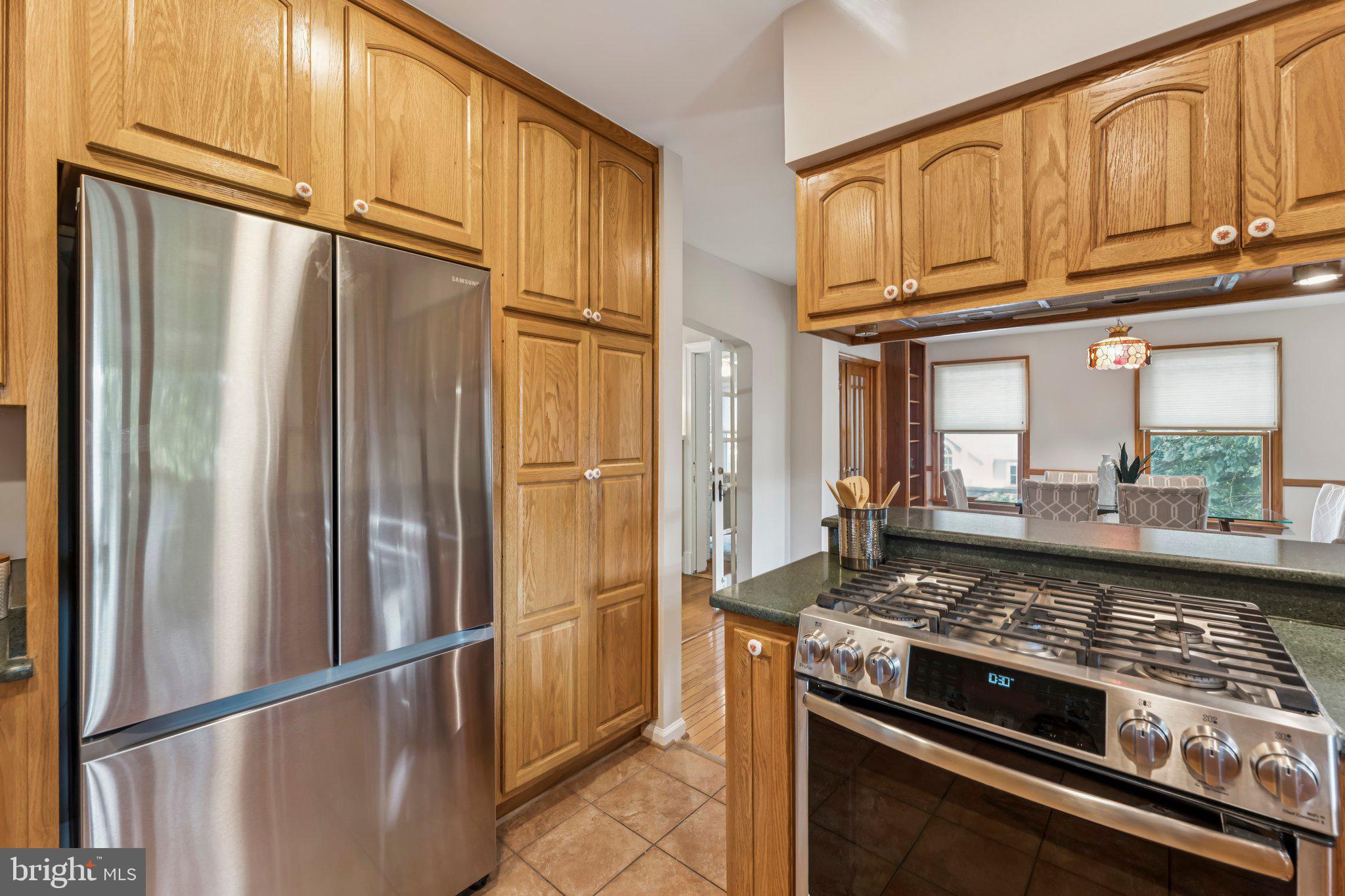 WAVERLY HILLS - Residential