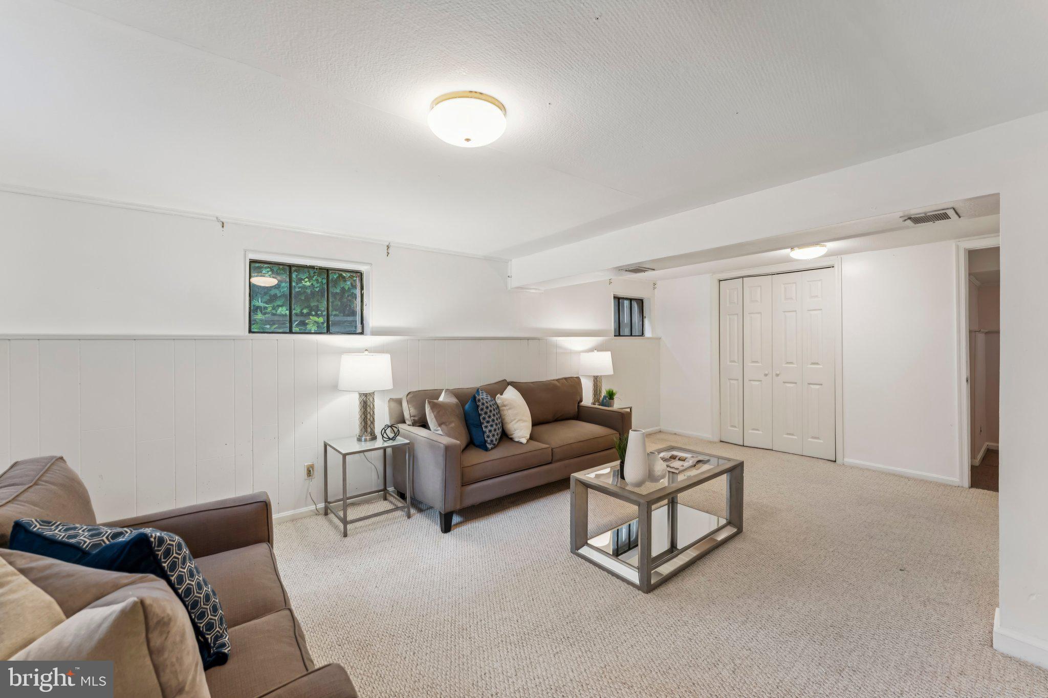 WAVERLY HILLS - Residential