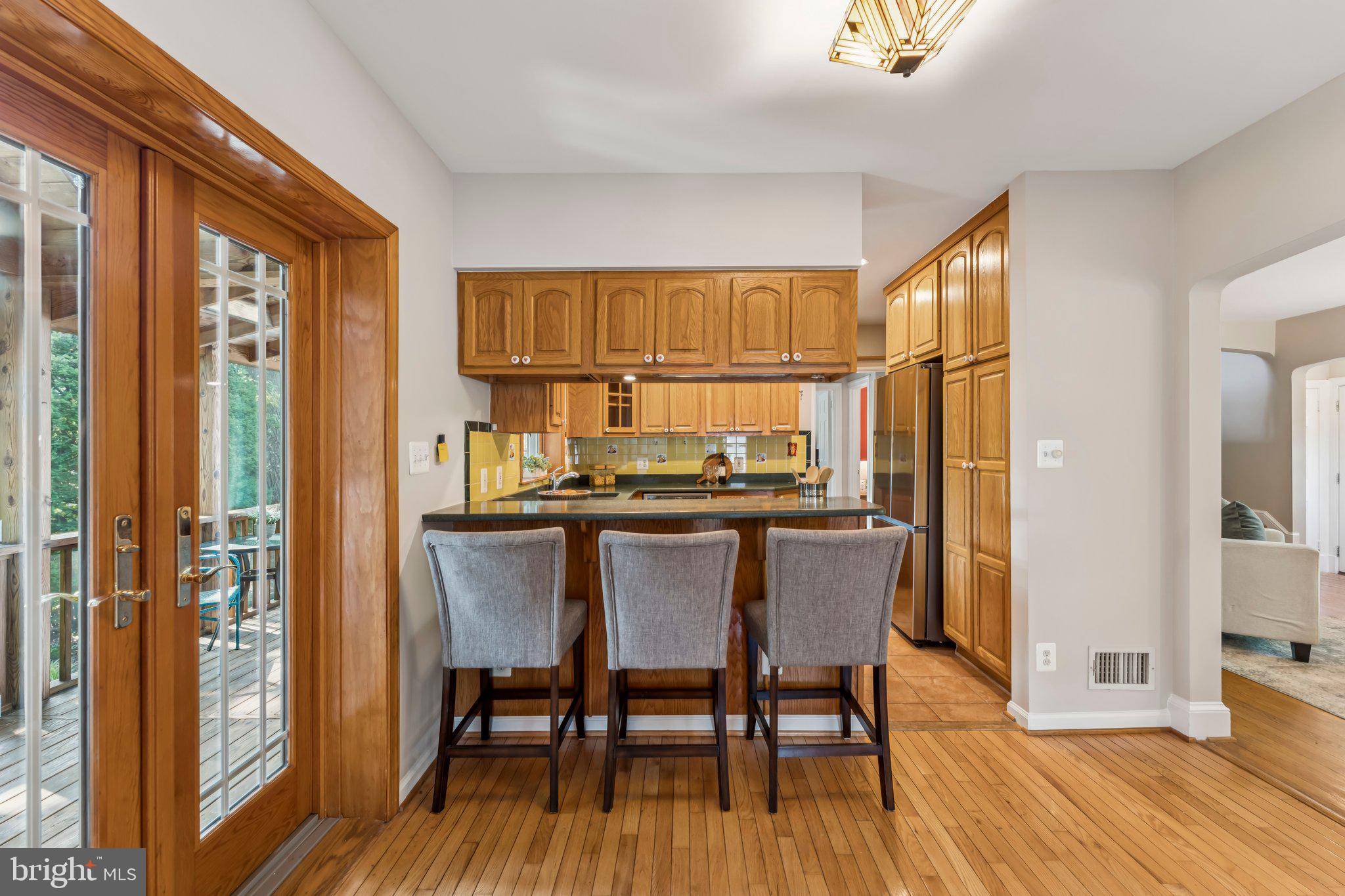 WAVERLY HILLS - Residential