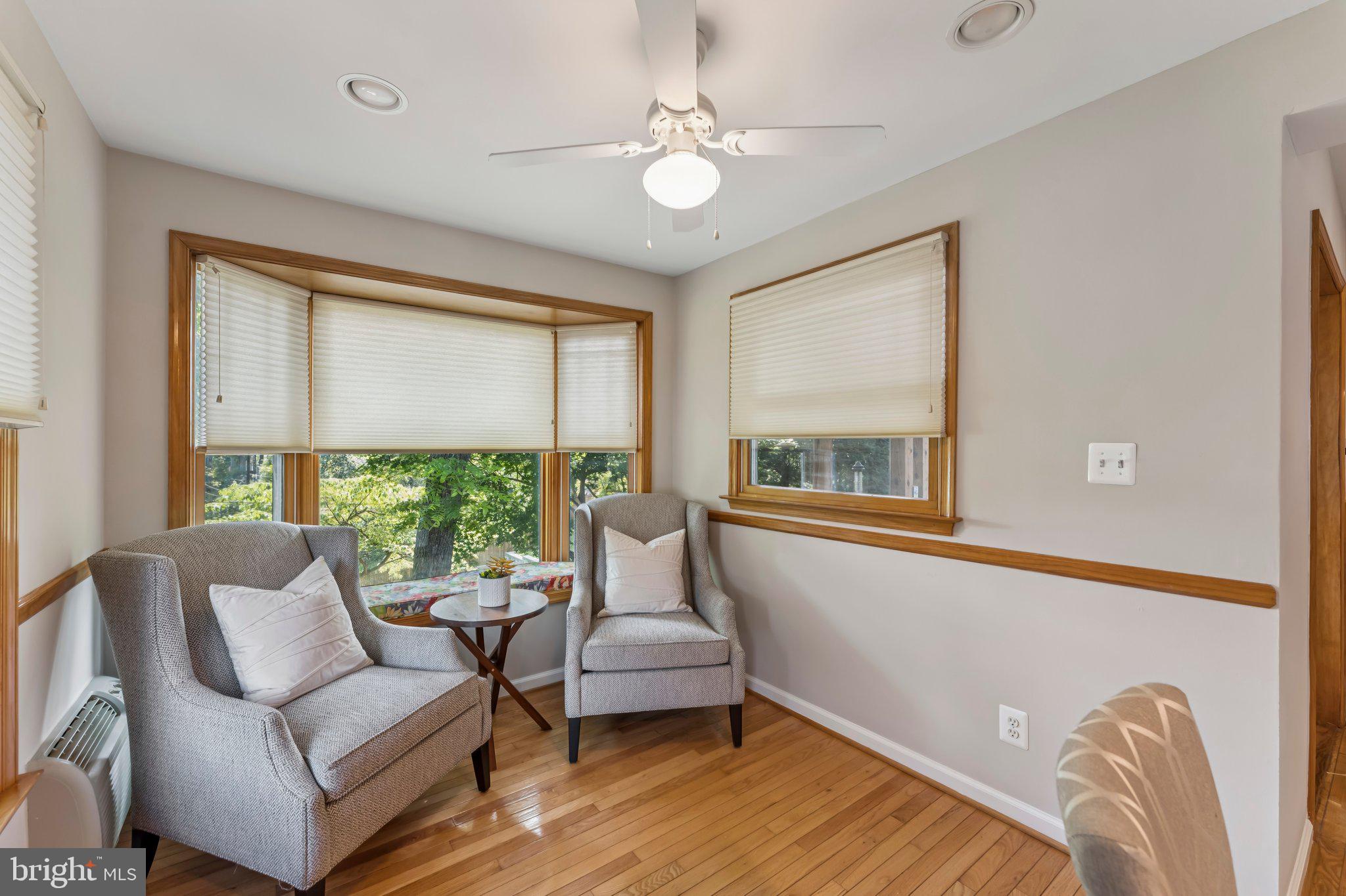 WAVERLY HILLS - Residential