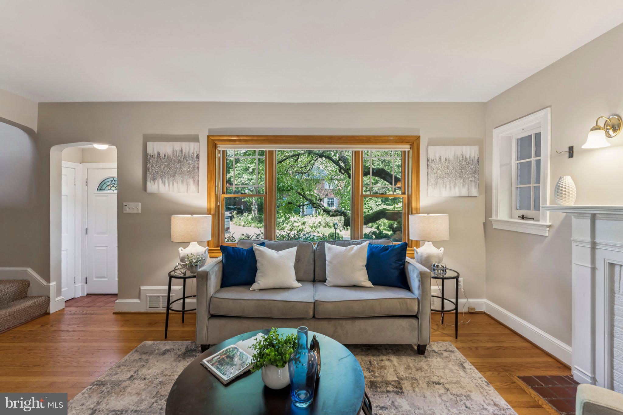 WAVERLY HILLS - Residential