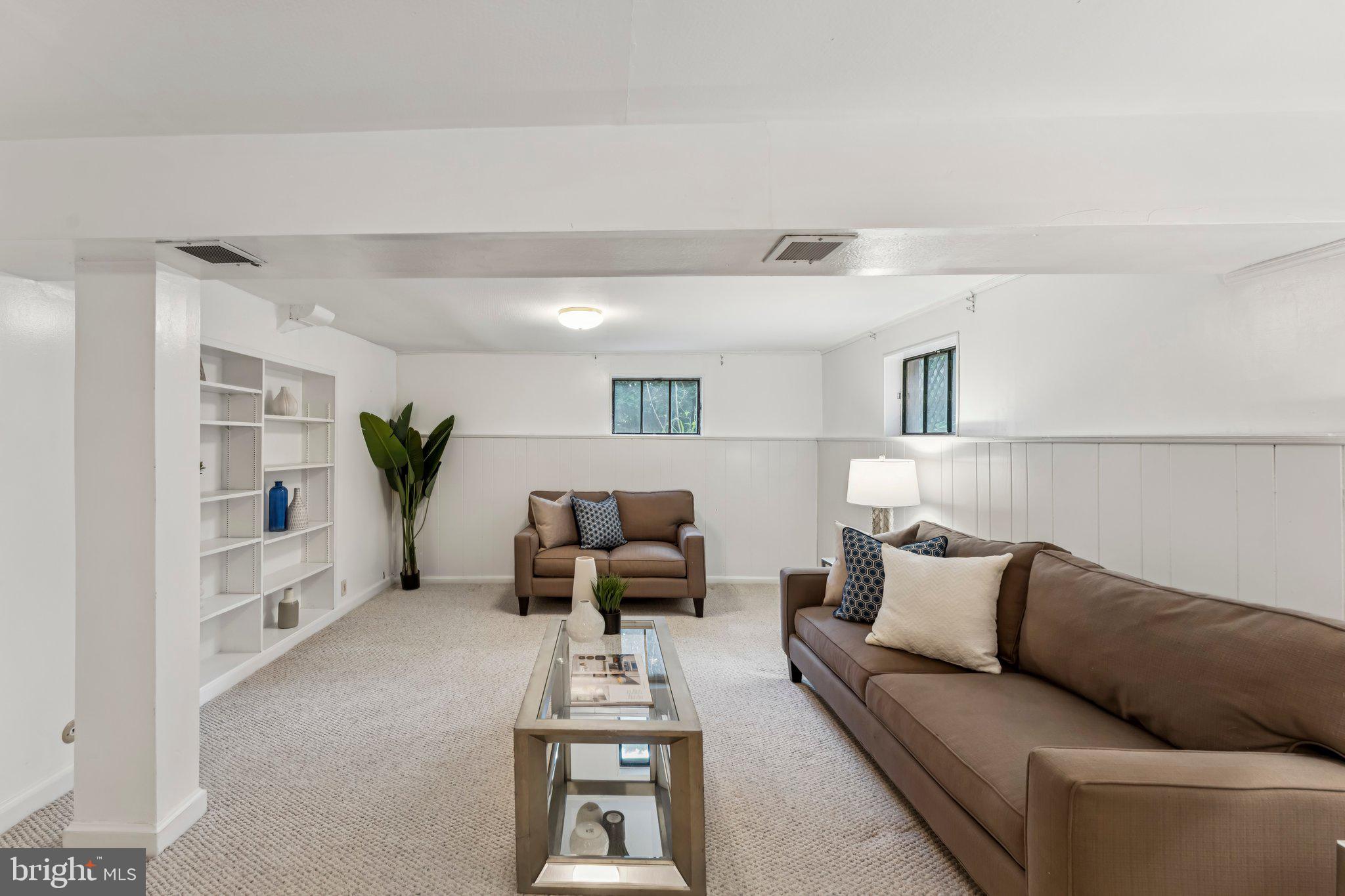 WAVERLY HILLS - Residential