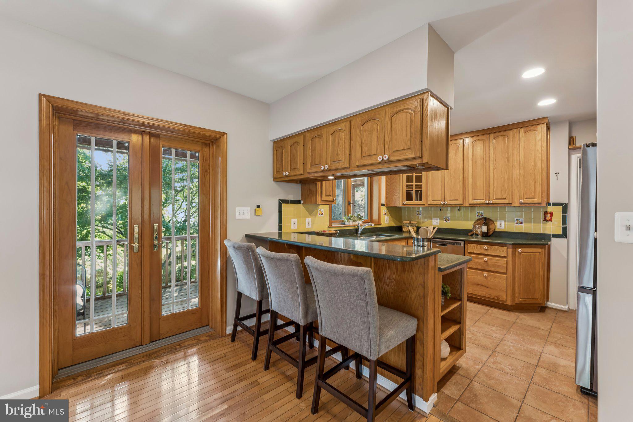 WAVERLY HILLS - Residential