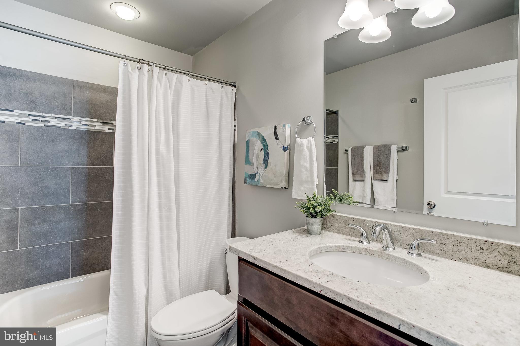 HAMILTON HEIGHTS - Residential