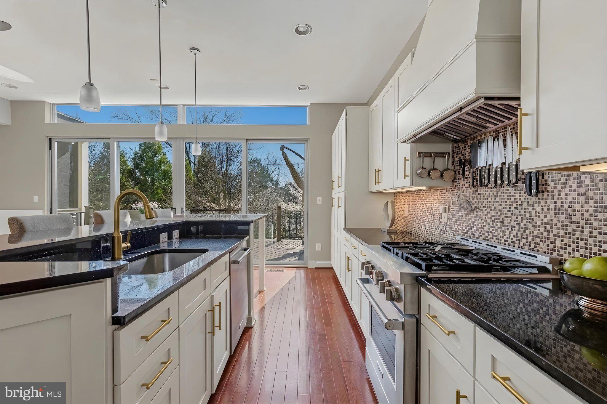 BRAMBLETON - Residential