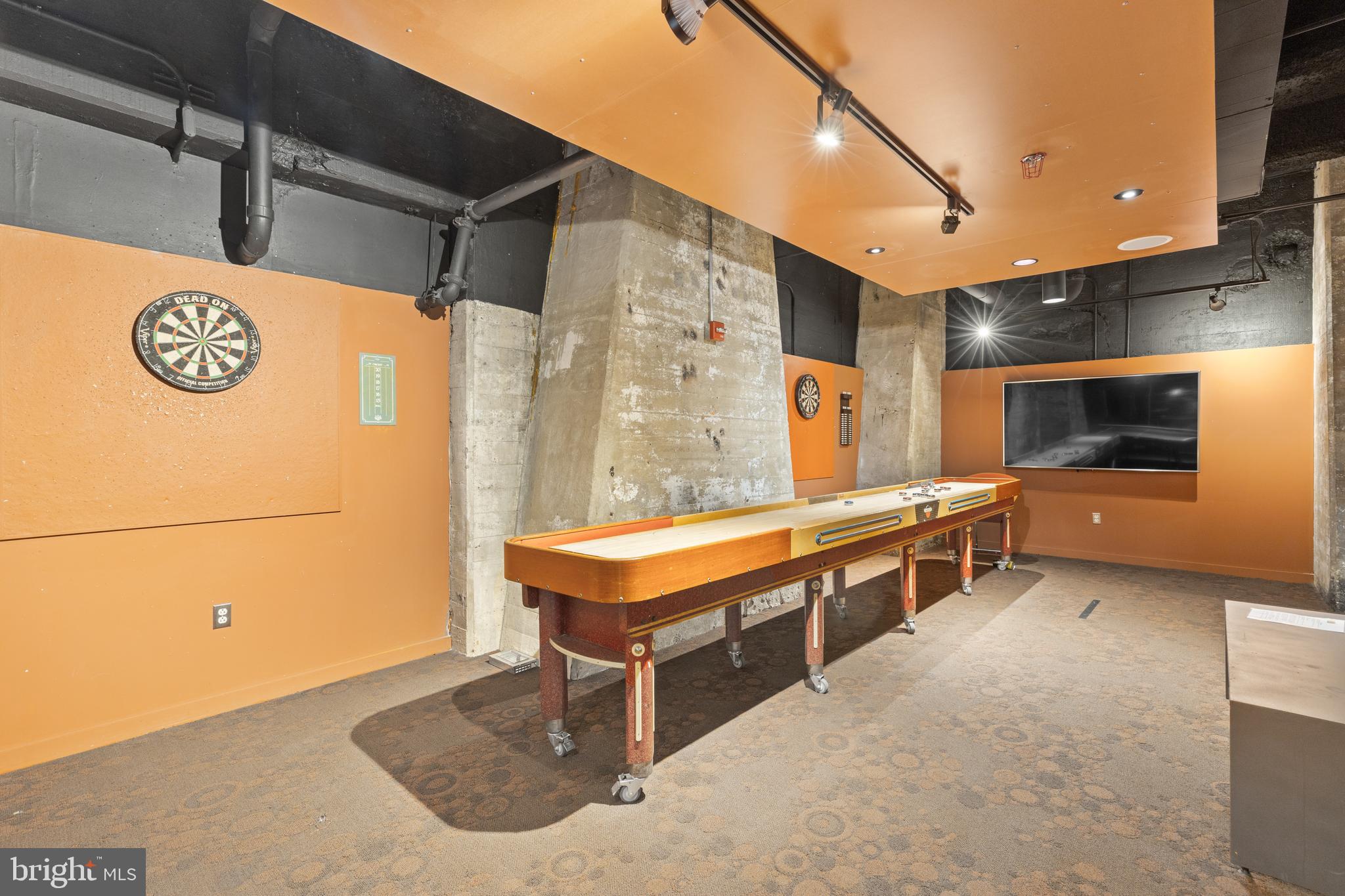 LOCUST POINT - Residential Lease