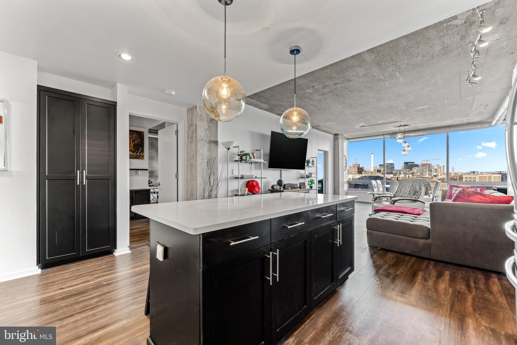 LOCUST POINT - Residential Lease