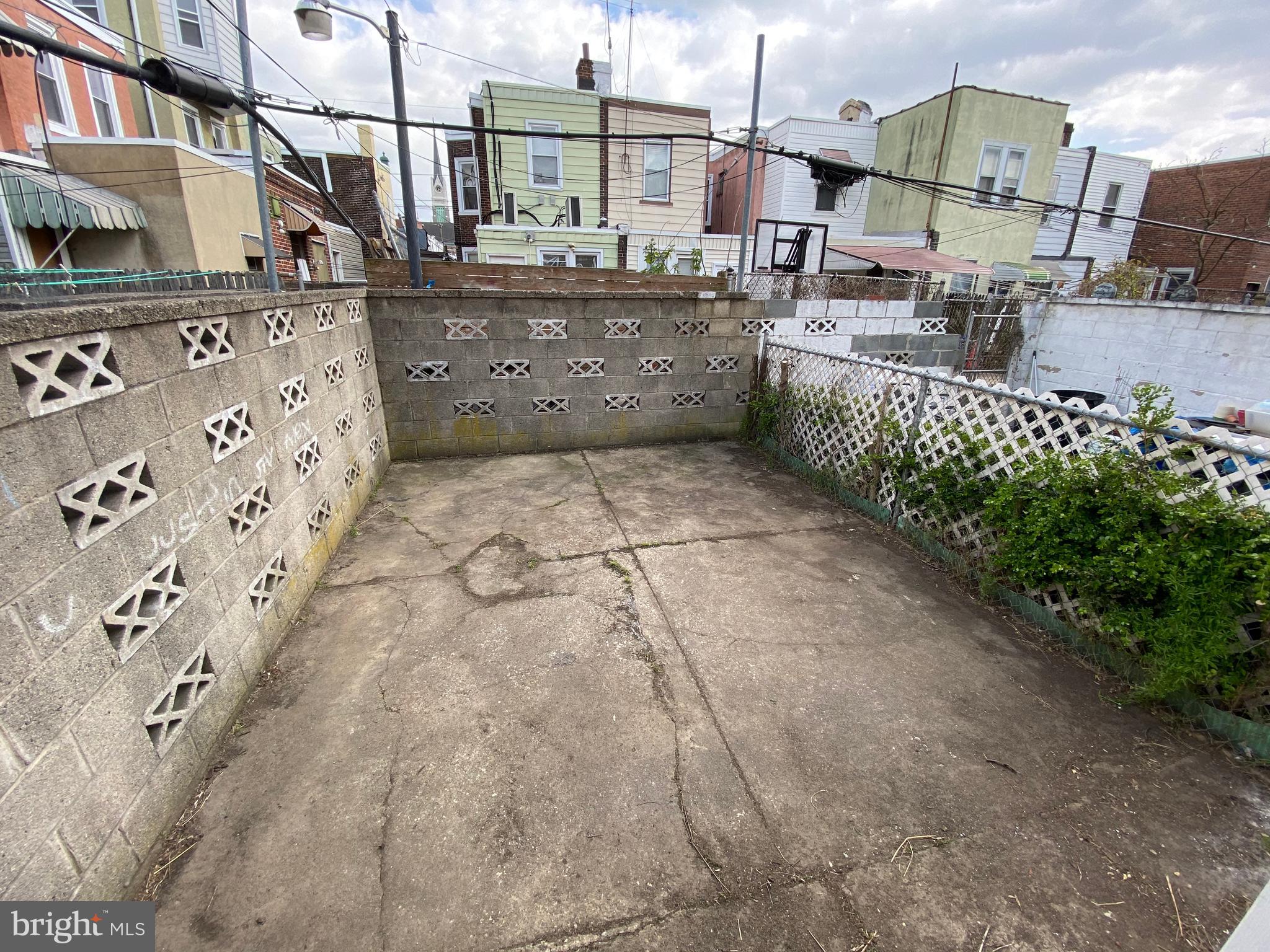 PORT RICHMOND - Residential Lease