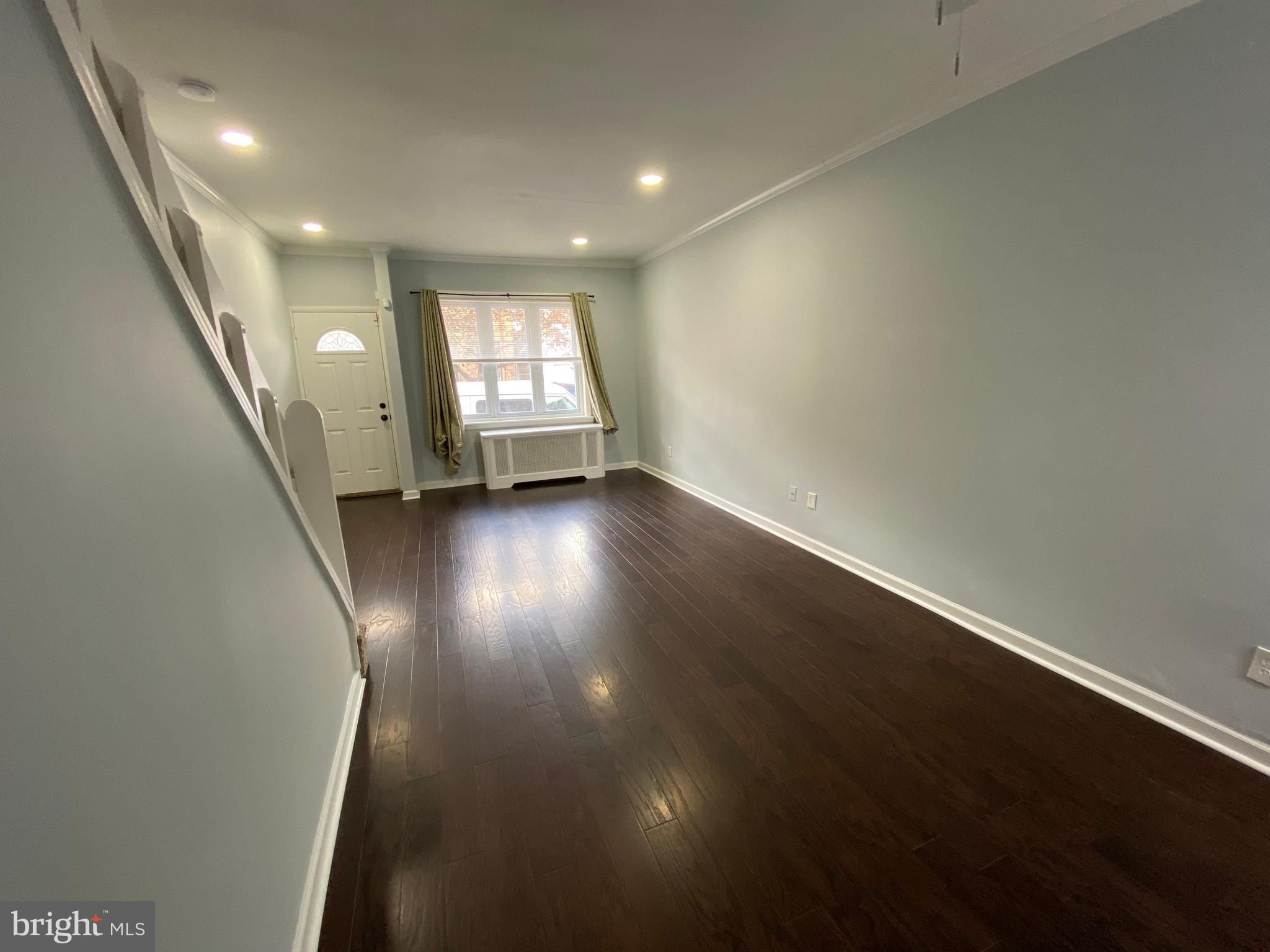 PORT RICHMOND - Residential Lease