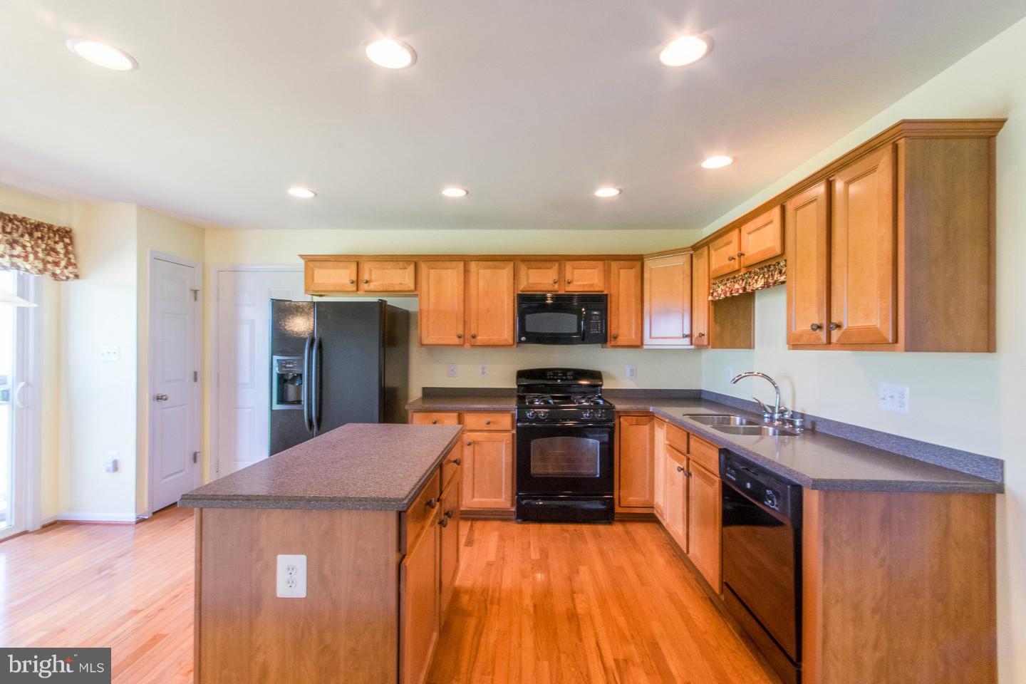 LIBERTY RUN - Residential