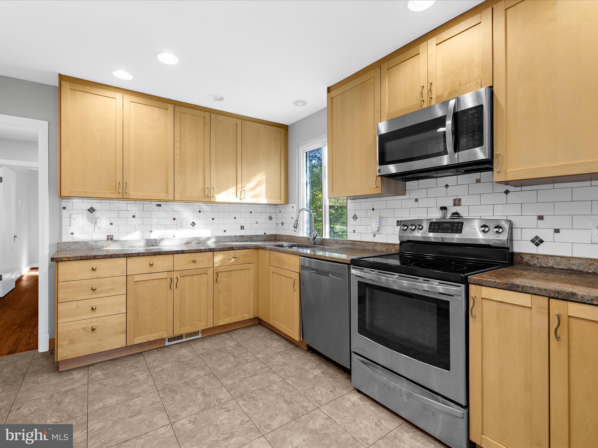 HIGHLAND VIEW - Residential