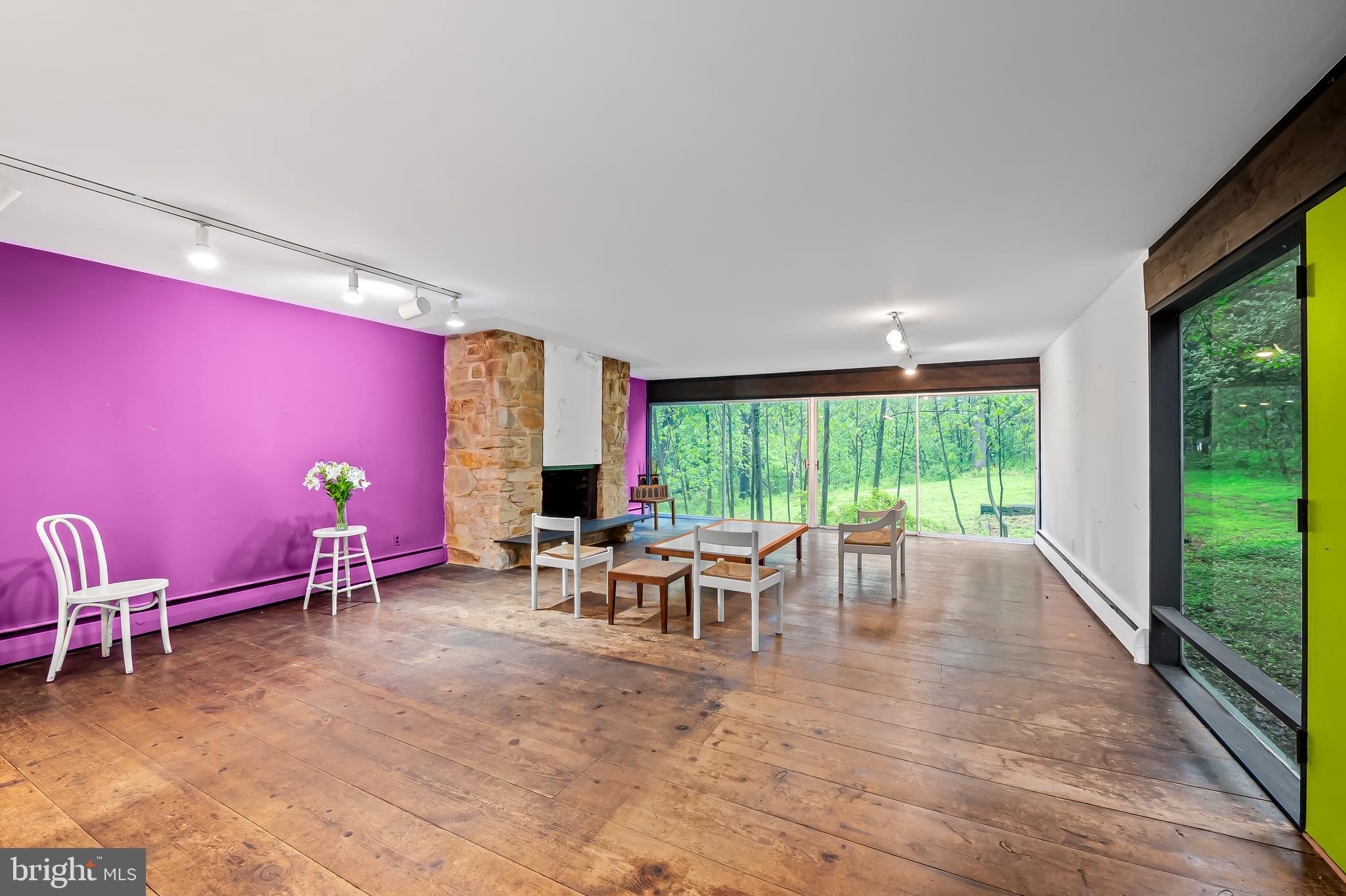 RUXTON - Residential