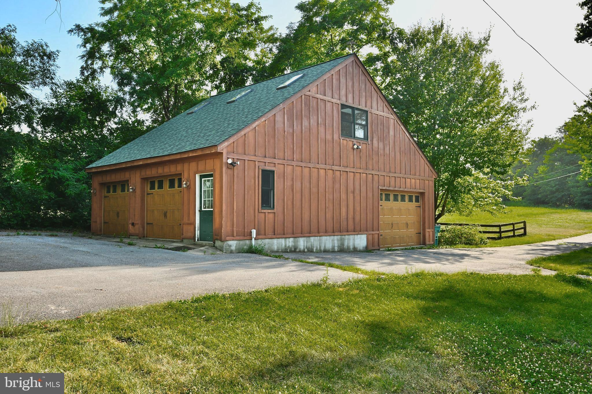 8051 OLD RECEIVER ROAD