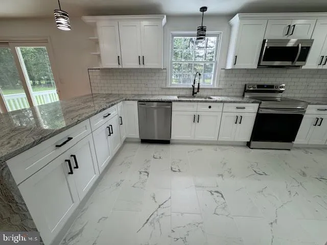 Cherry Hill, New Jersey 08003, United States, 3 Bedrooms Bedrooms, ,3 BathroomsBathrooms,Residential,Active,146021