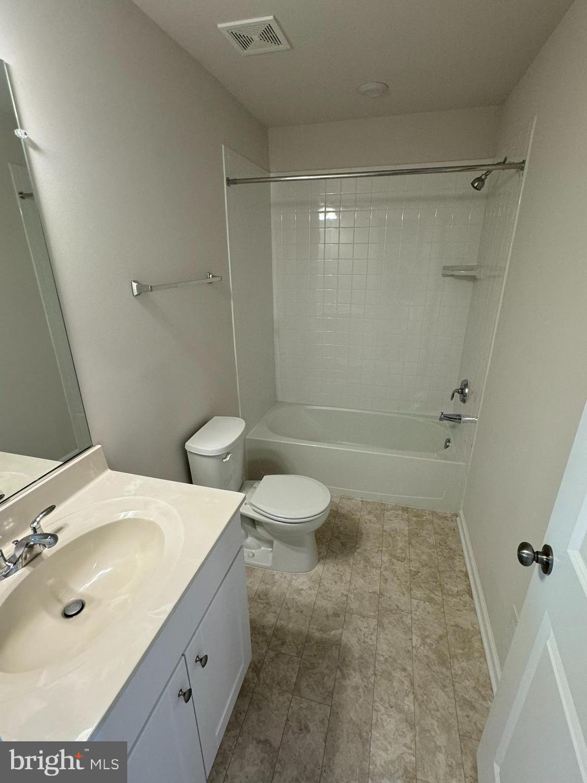 PRESIDENTS POINTE - Residential Lease