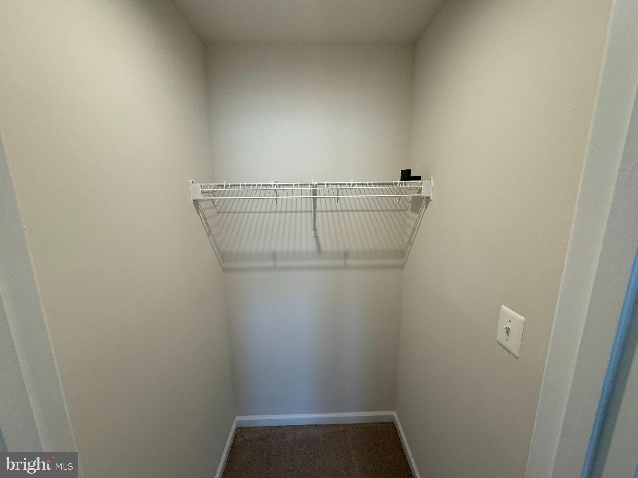 PRESIDENTS POINTE - Residential Lease