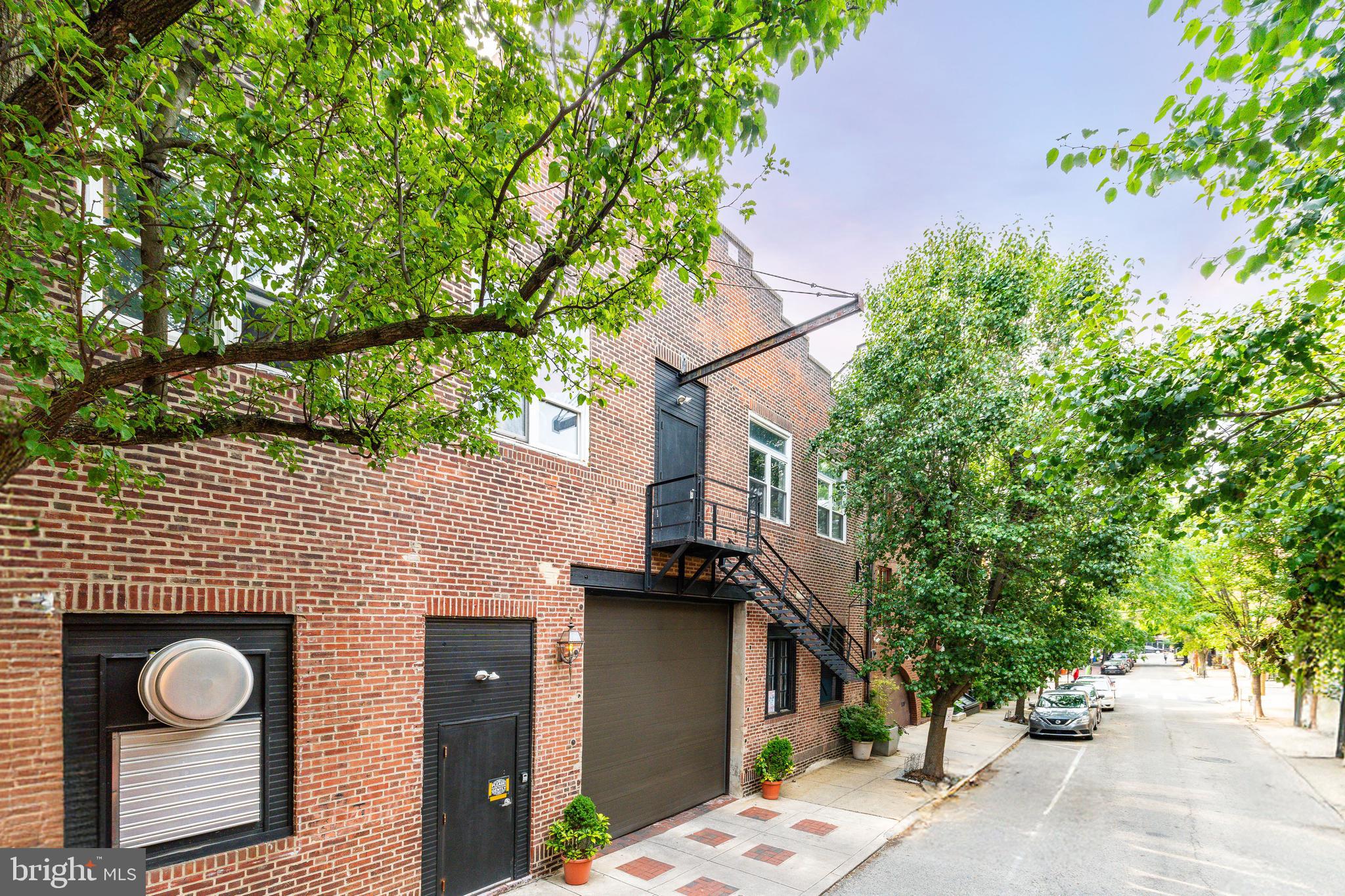 710 S AMERICAN STREET 16