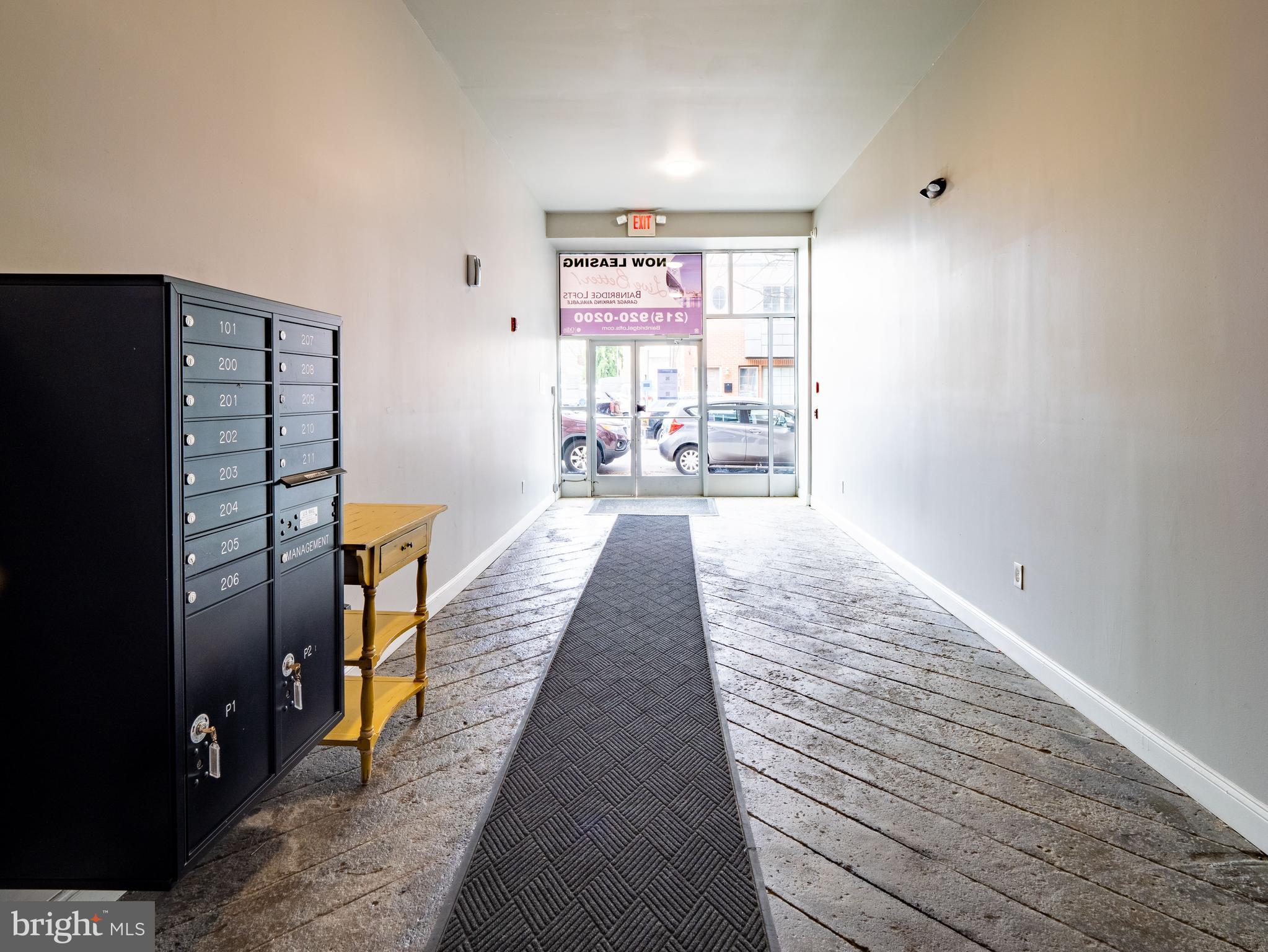 QUEEN VILLAGE - Residential Income