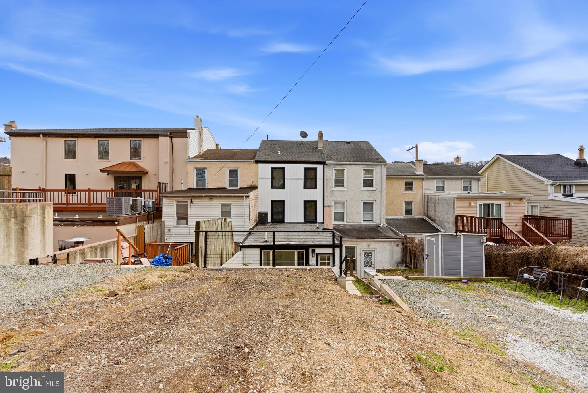 CONSHOHOCKEN - Residential