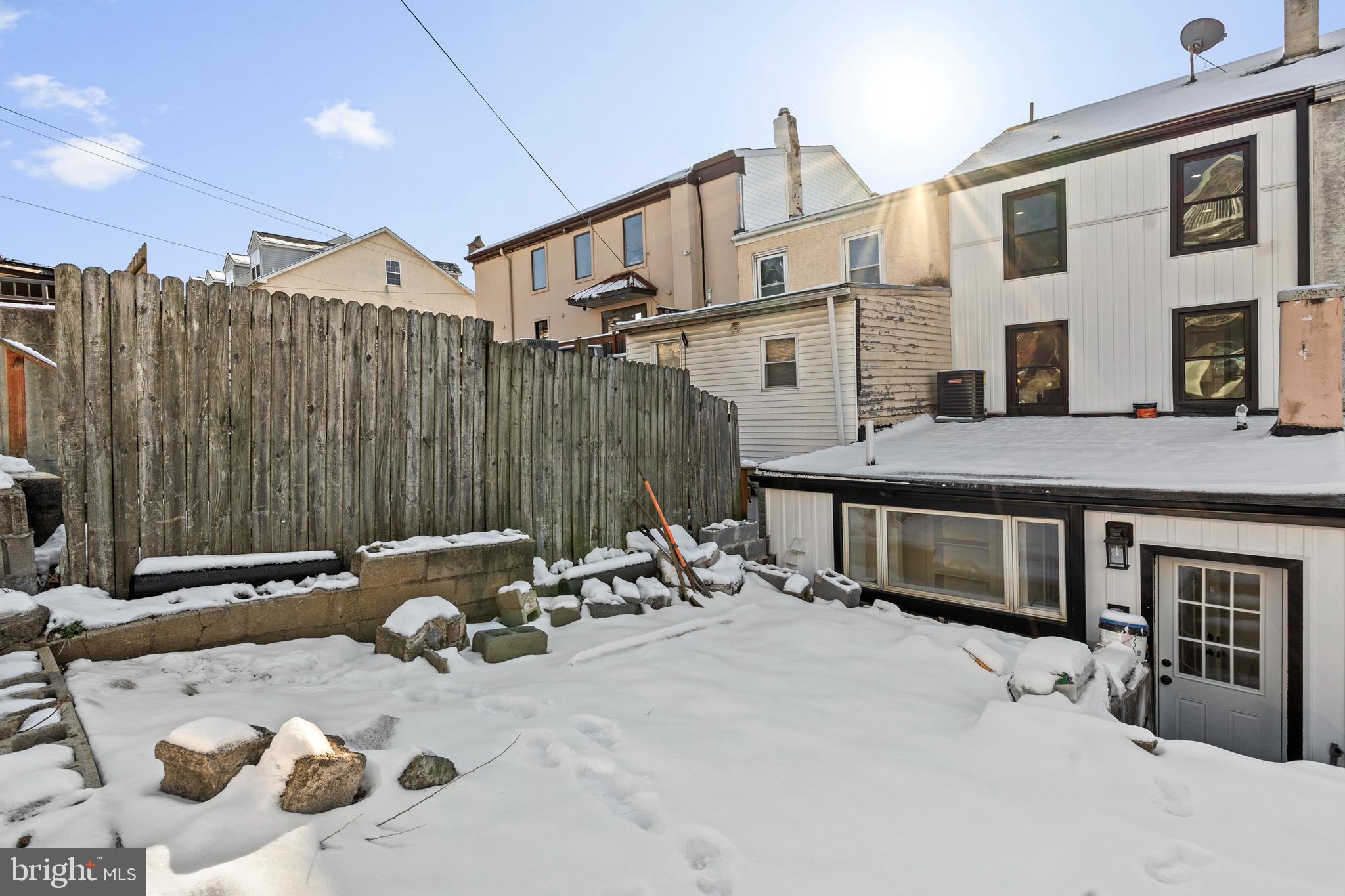 CONSHOHOCKEN - Residential