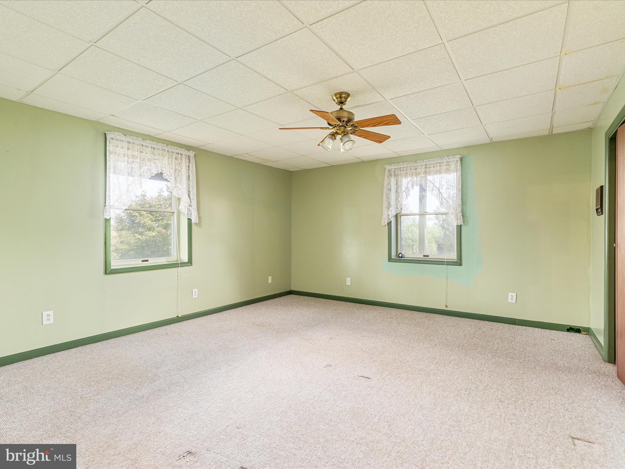 RIVER BEND FARM - Residential