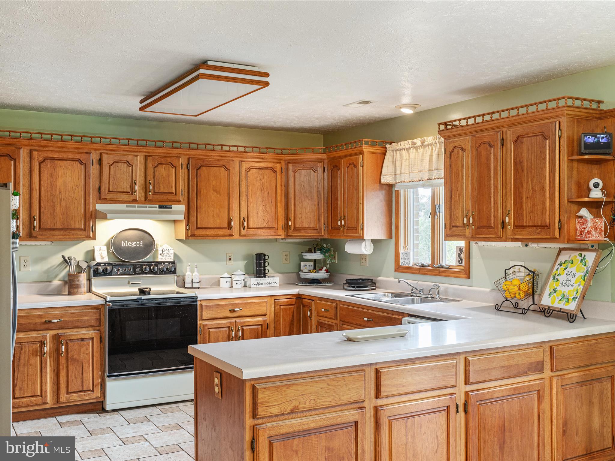 RIVER BEND FARM - Residential