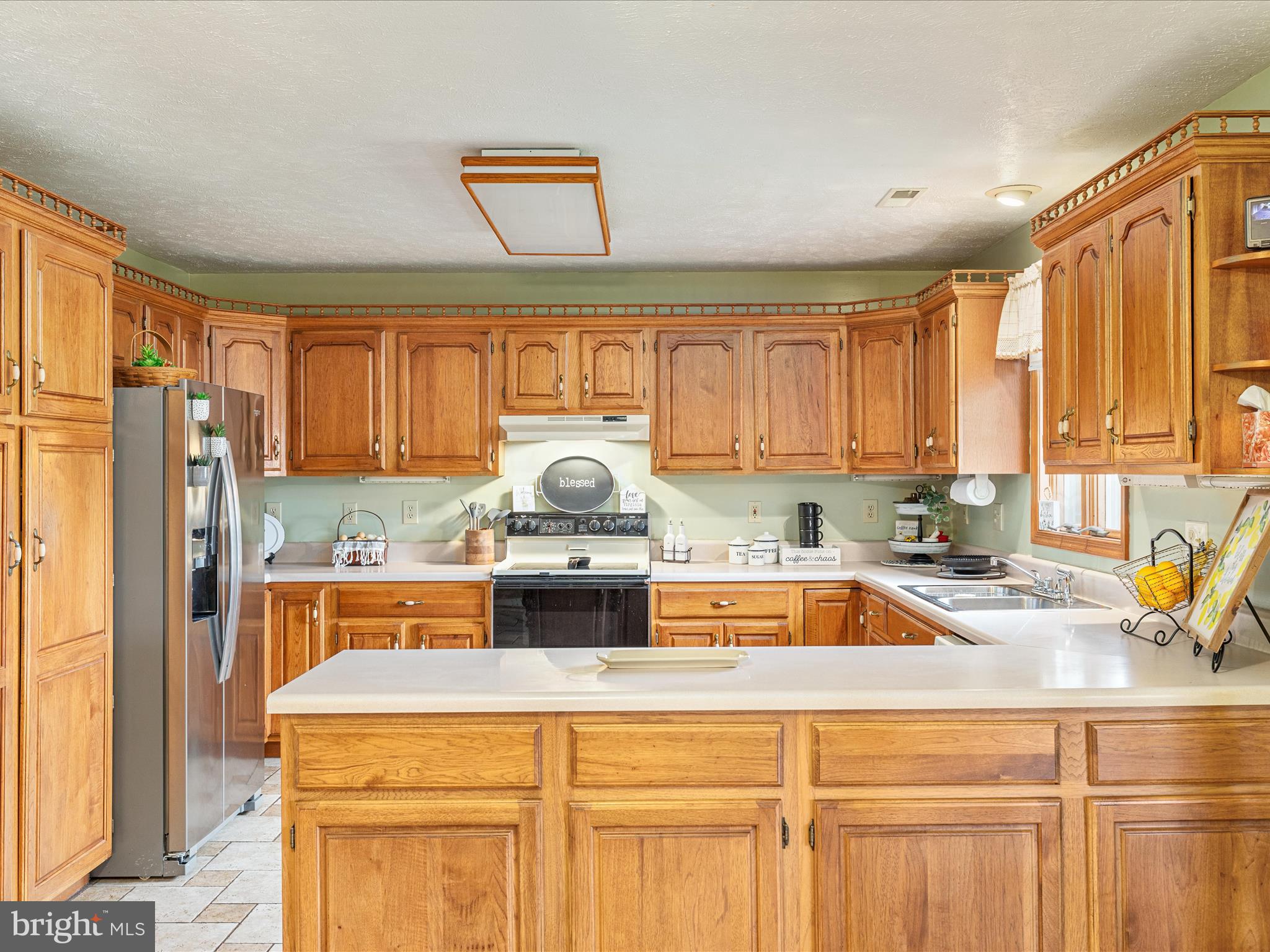 RIVER BEND FARM - Residential