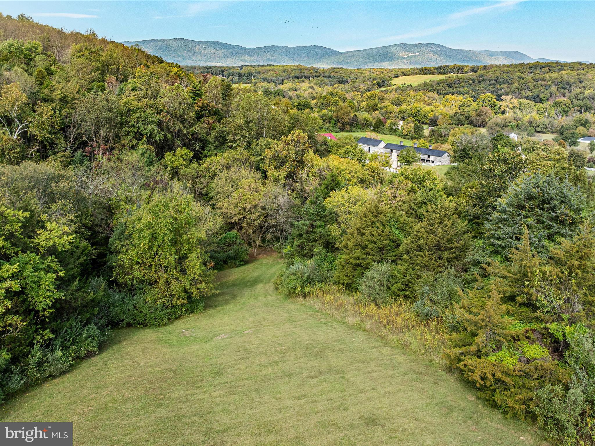 RIVER BEND FARM - Residential