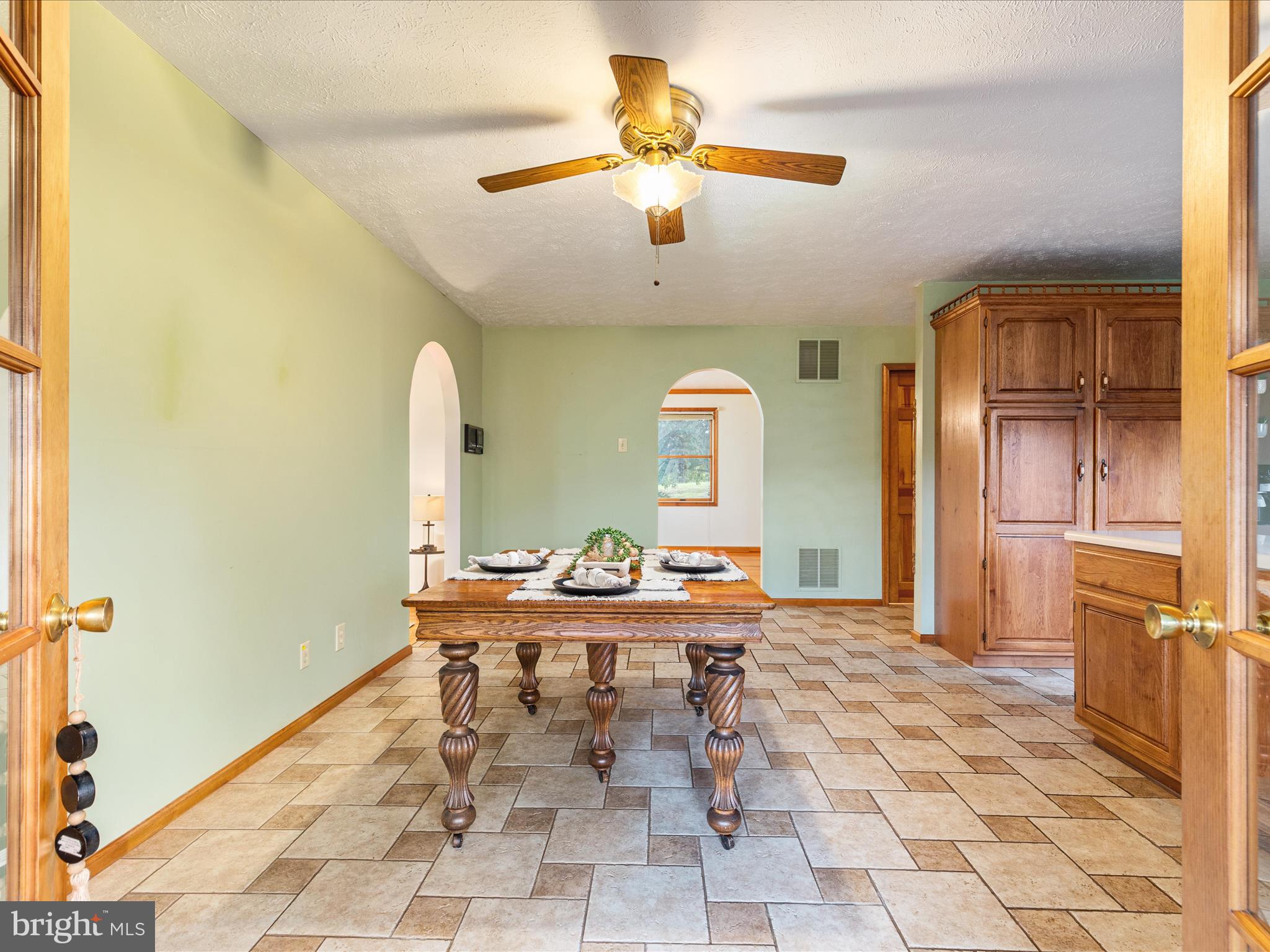 RIVER BEND FARM - Residential