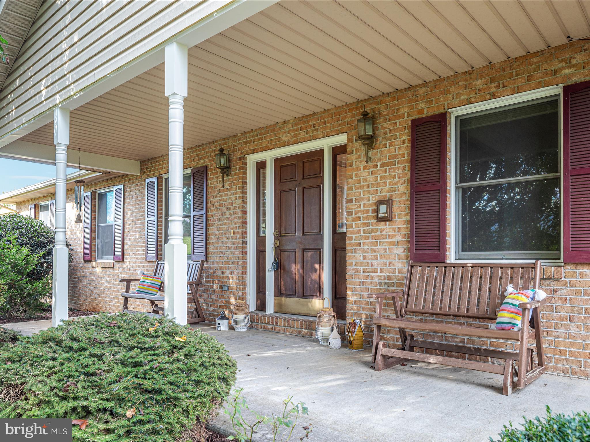 RIVER BEND FARM - Residential