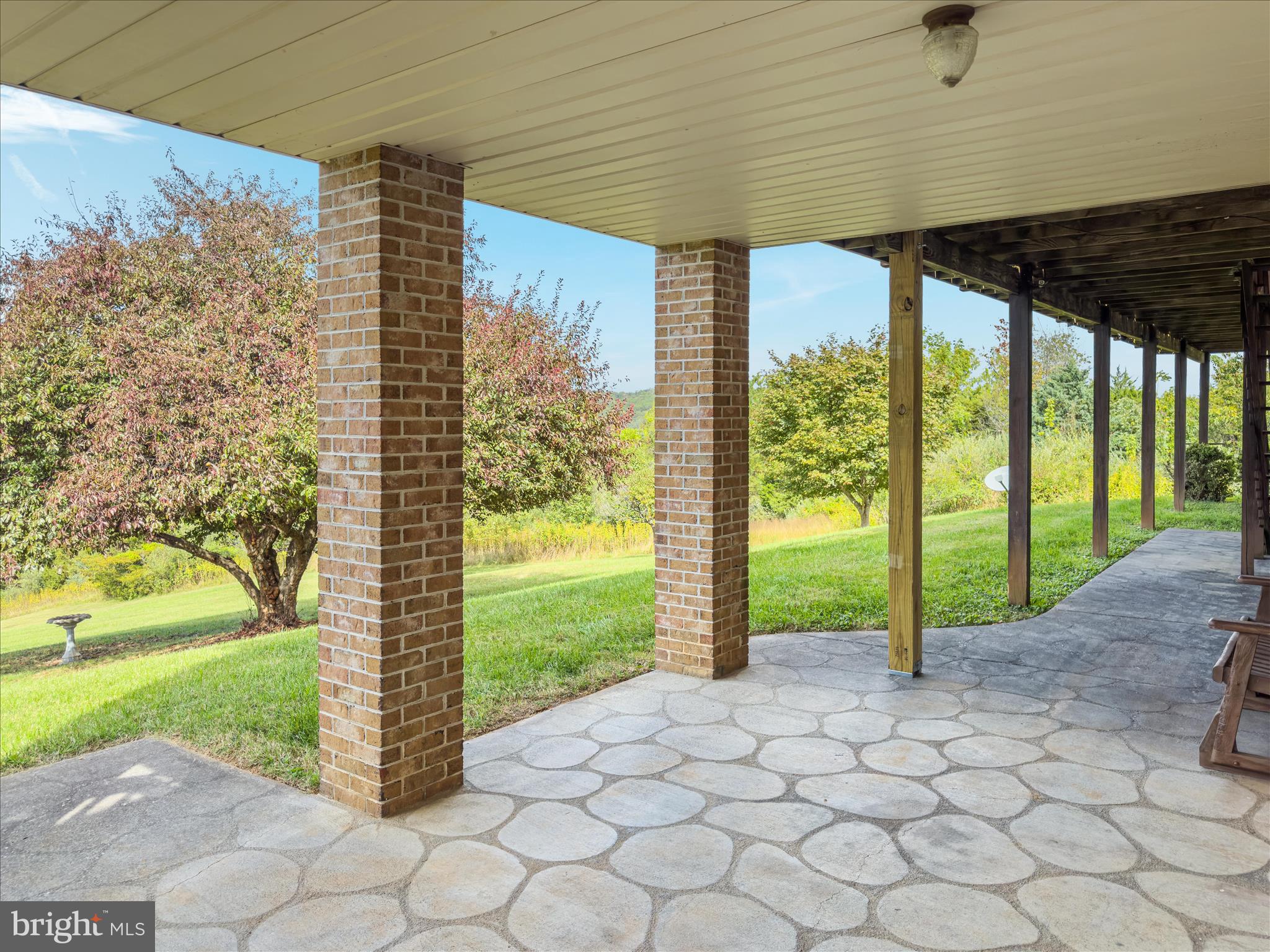 RIVER BEND FARM - Residential
