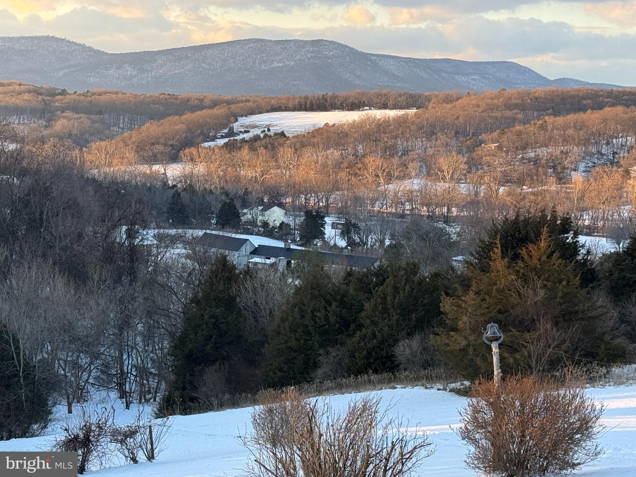 RIVER BEND FARM - Residential