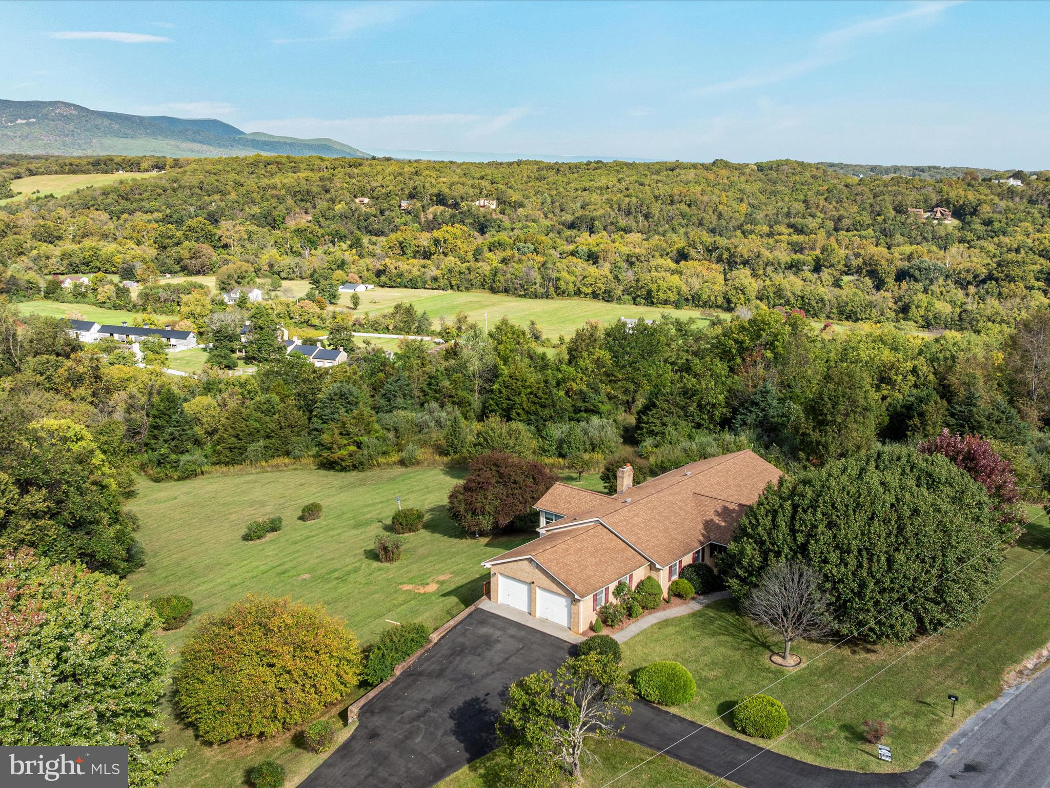 RIVER BEND FARM - Residential