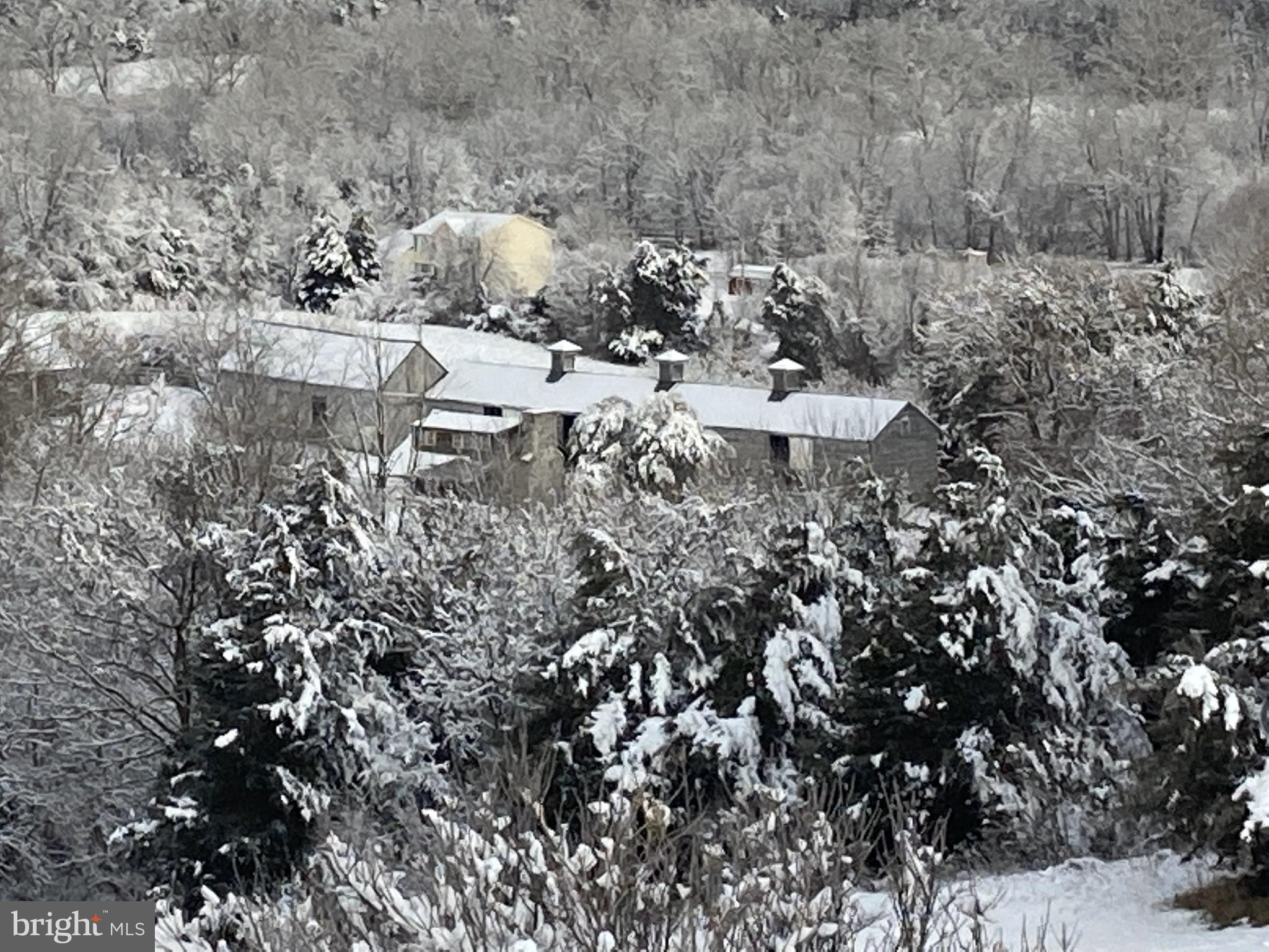 RIVER BEND FARM - Residential