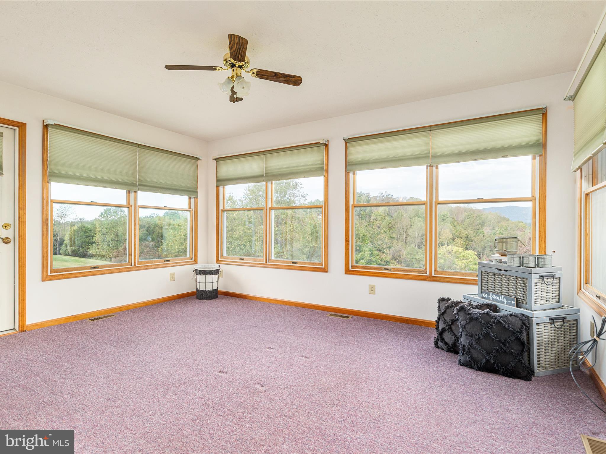 RIVER BEND FARM - Residential